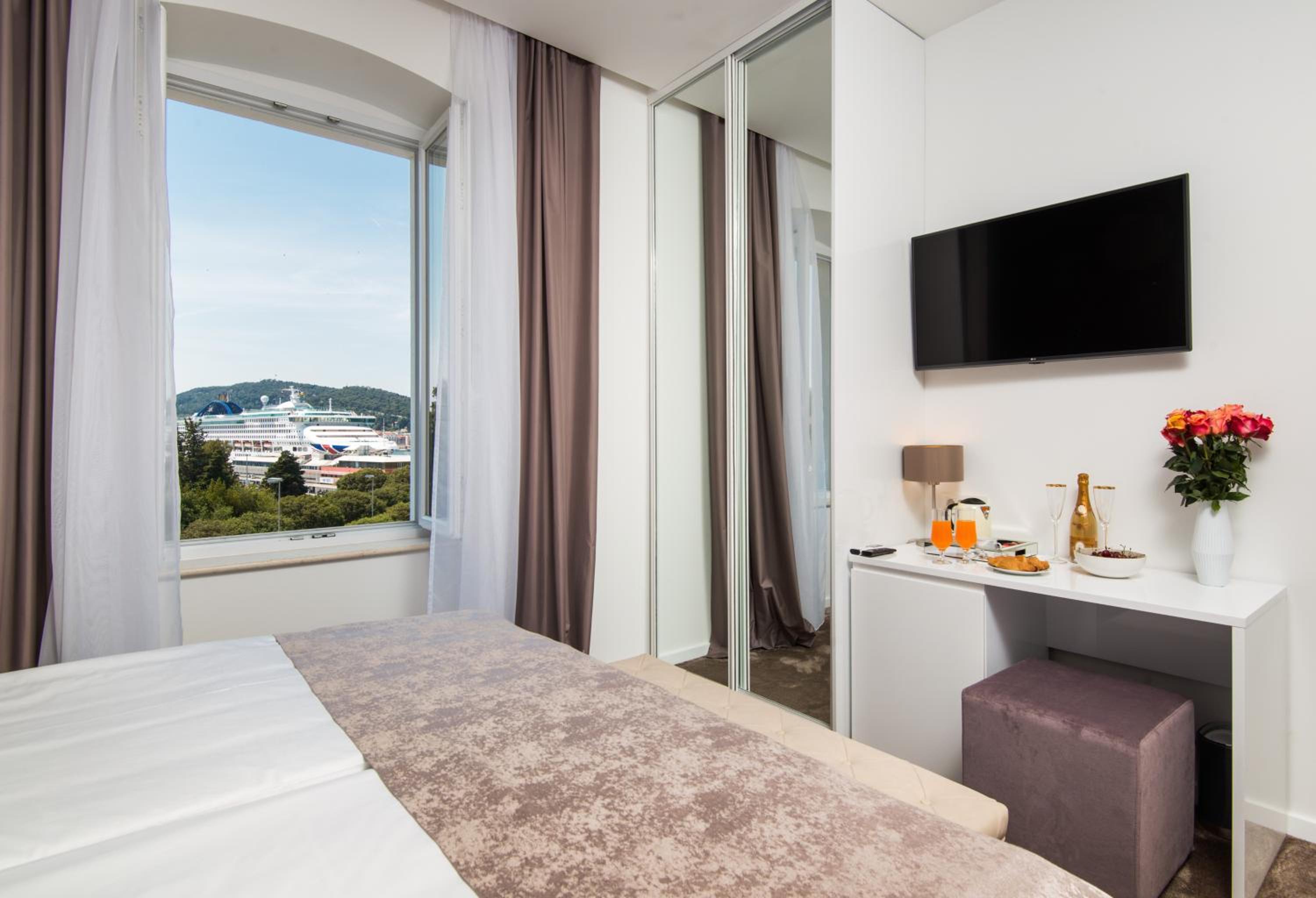 Dream Luxury Rooms