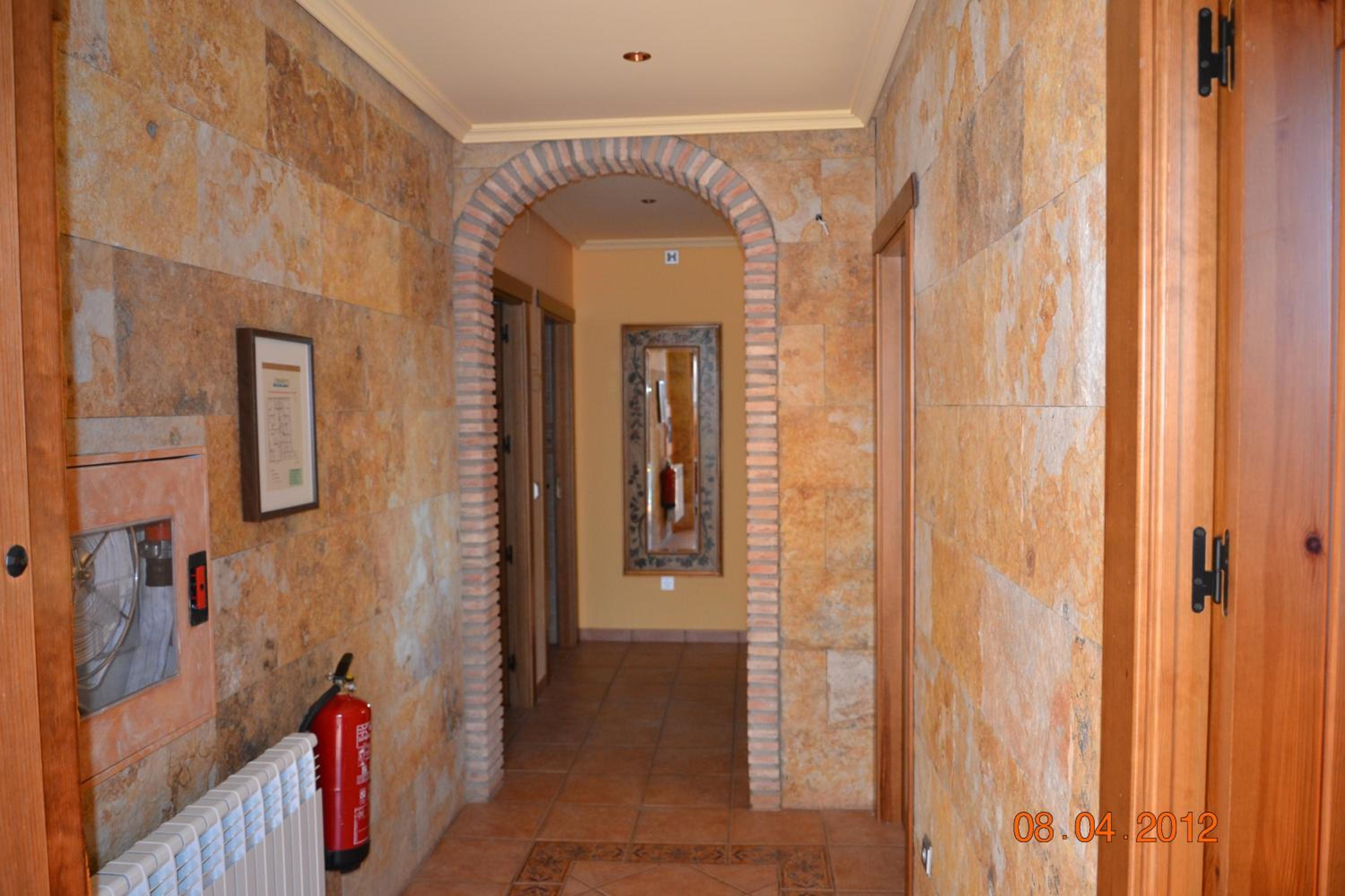 Photo 32