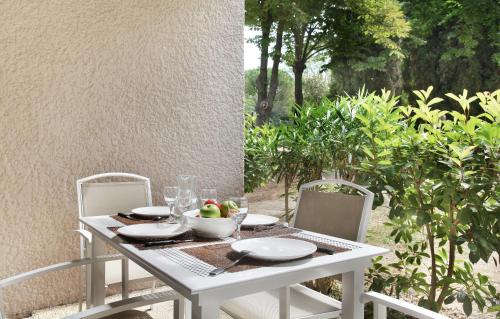outdoor BBQ area