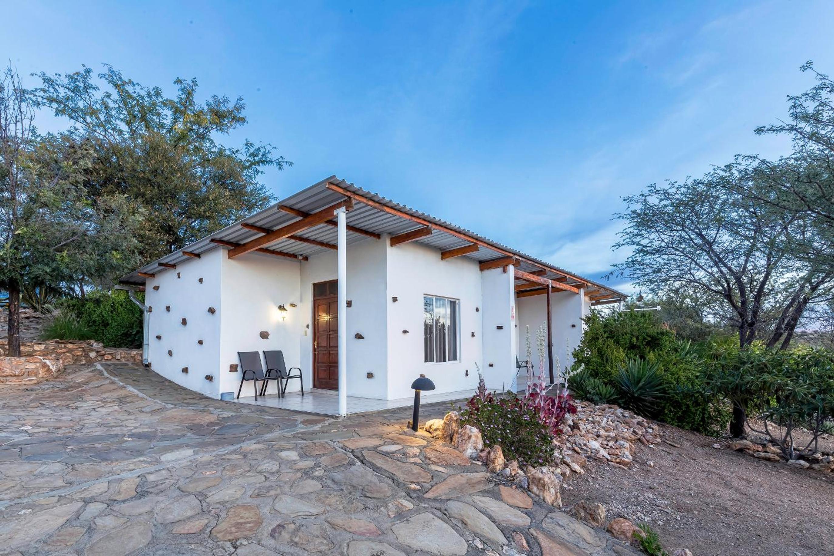 Trans Kalahari Inn