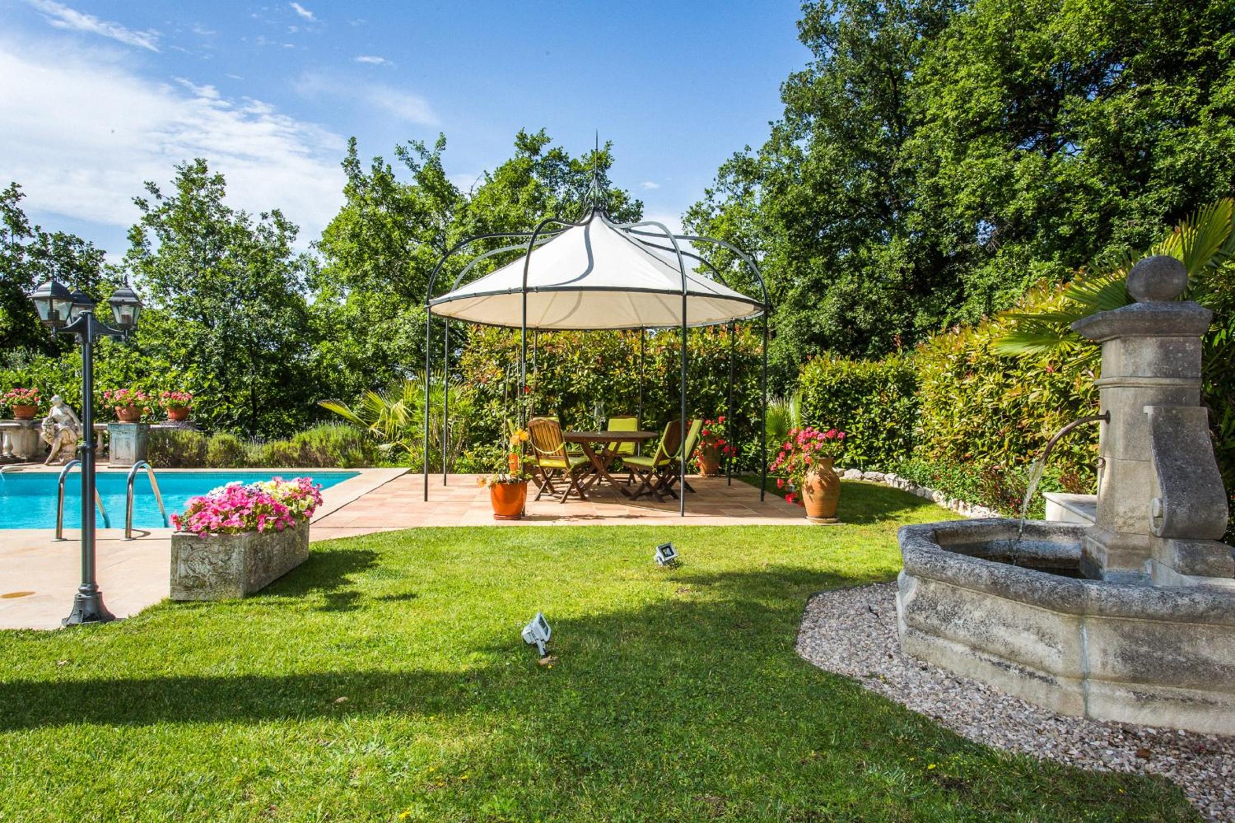 Mas Du Roc Bed & Breakfast, photo 12