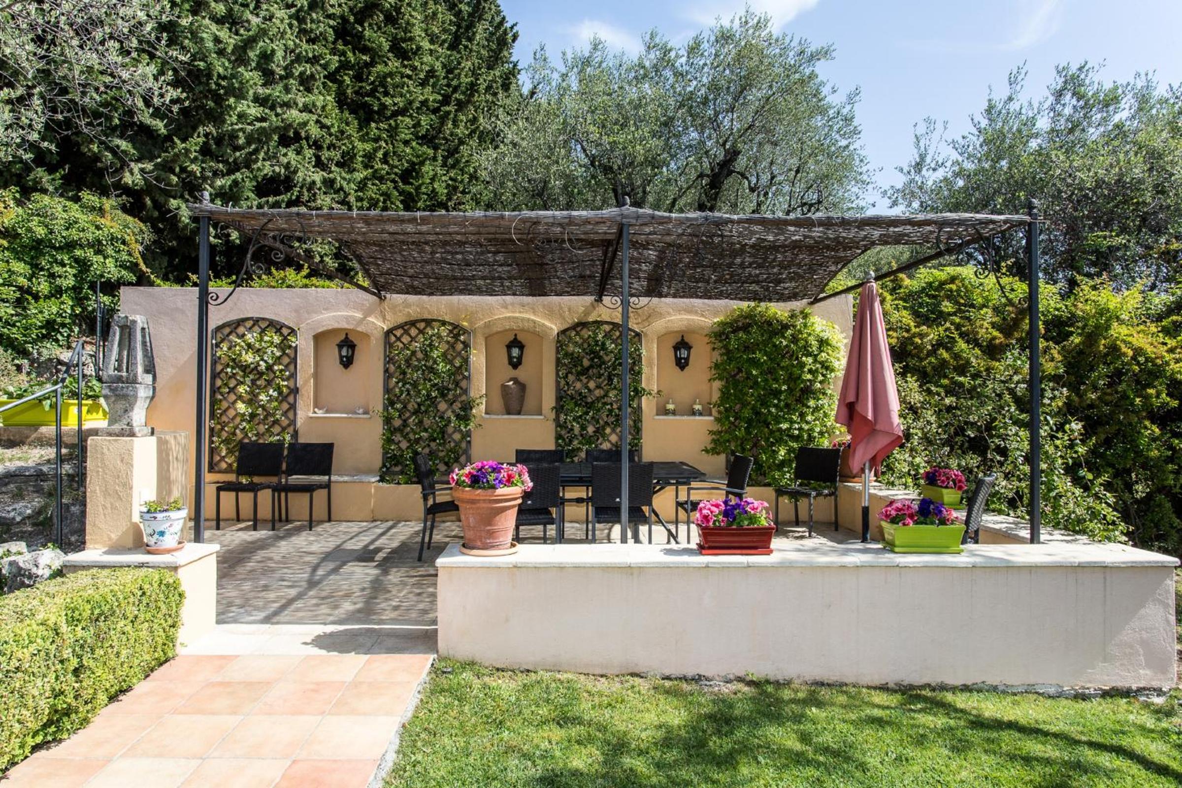 Mas Du Roc Bed & Breakfast, photo 13