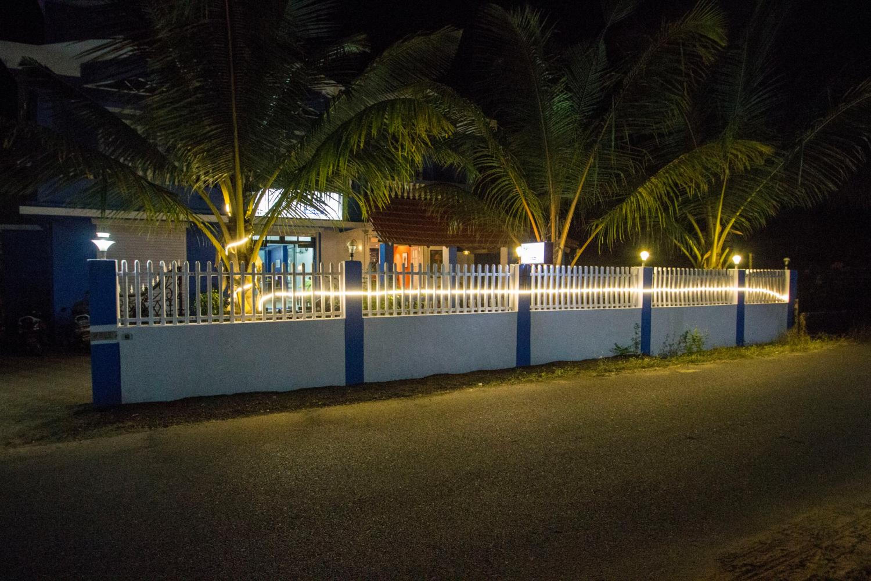 Veeniola Holiday Home