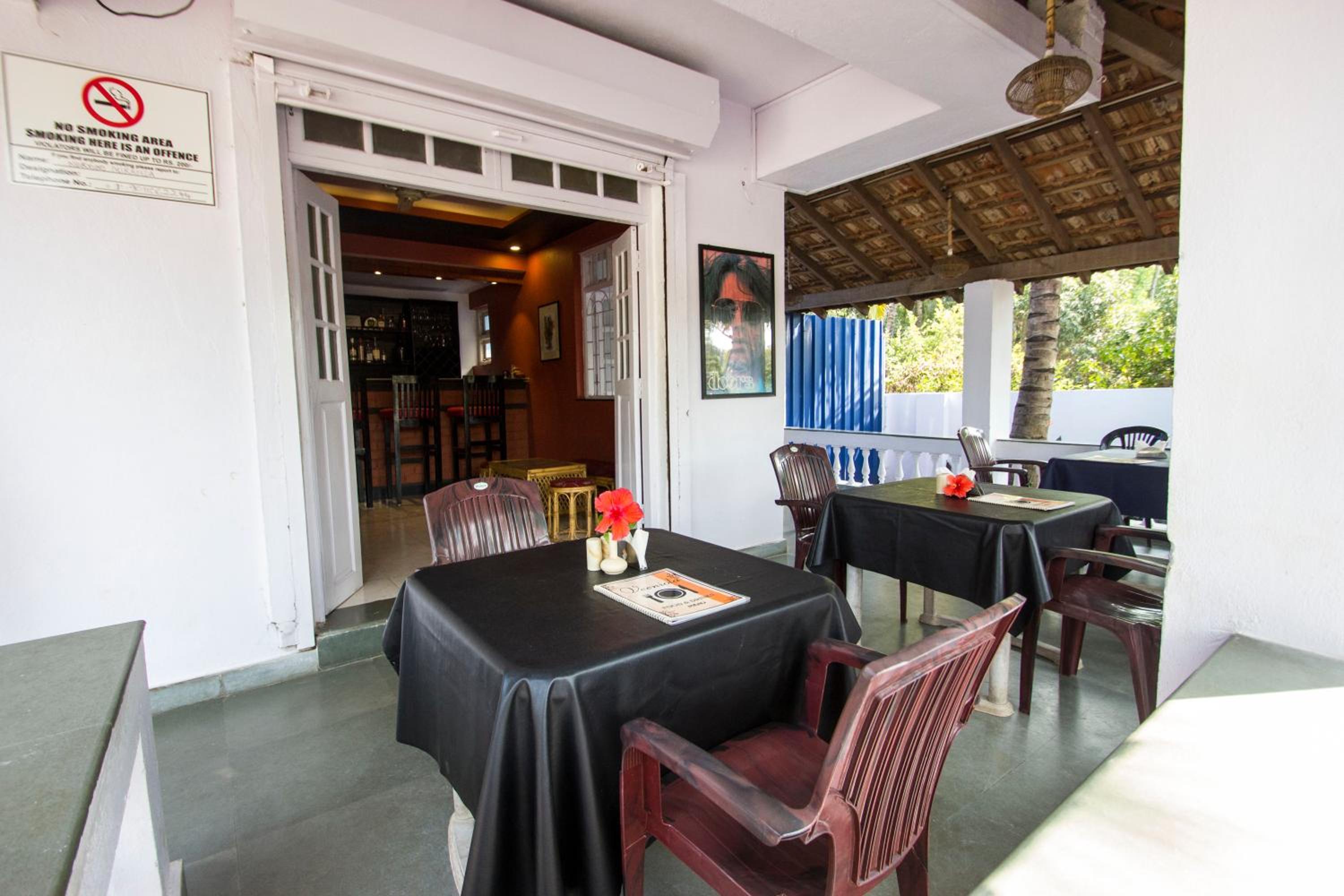 Veeniola Holiday Home