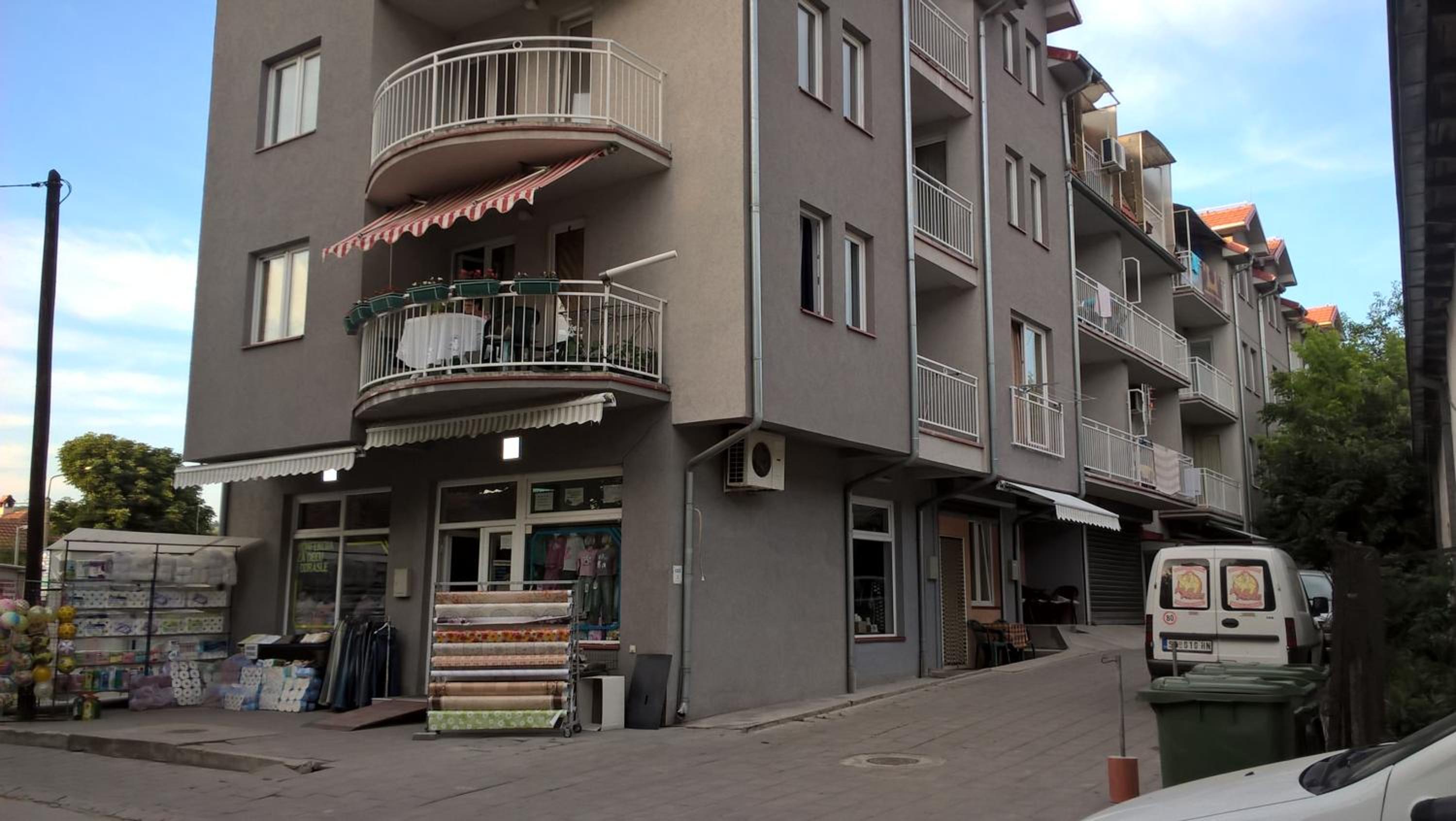 Photo 9