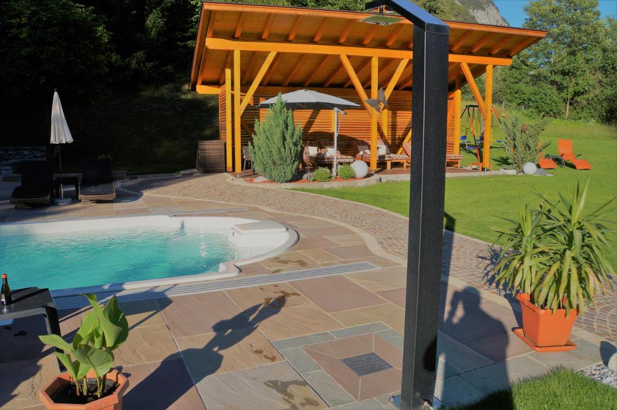 Gästehaus Almrausch, Ferienanlage mit Pool