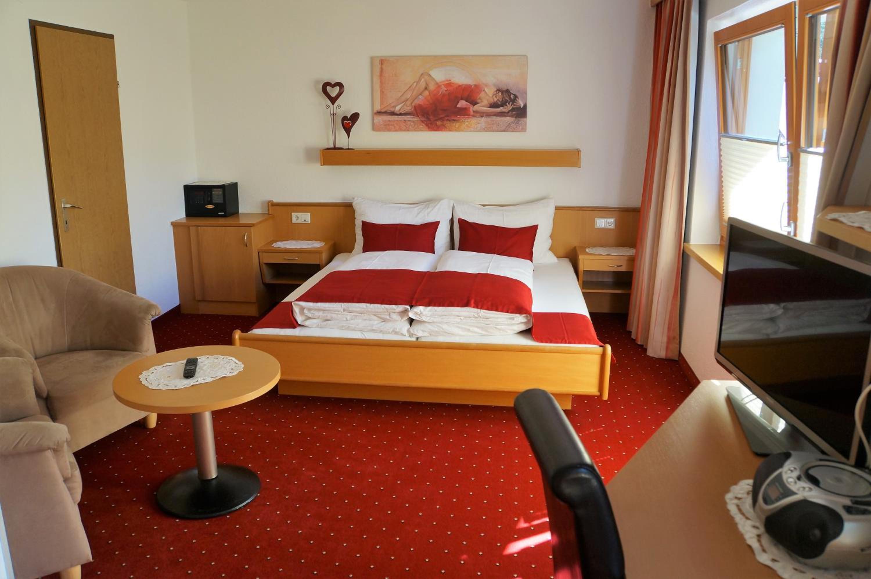 Gästehaus Almrausch, Ferienanlage mit Pool