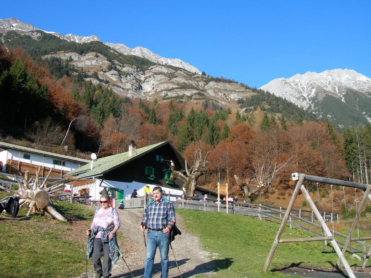 Gästehaus Almrausch, Ferienanlage mit Pool