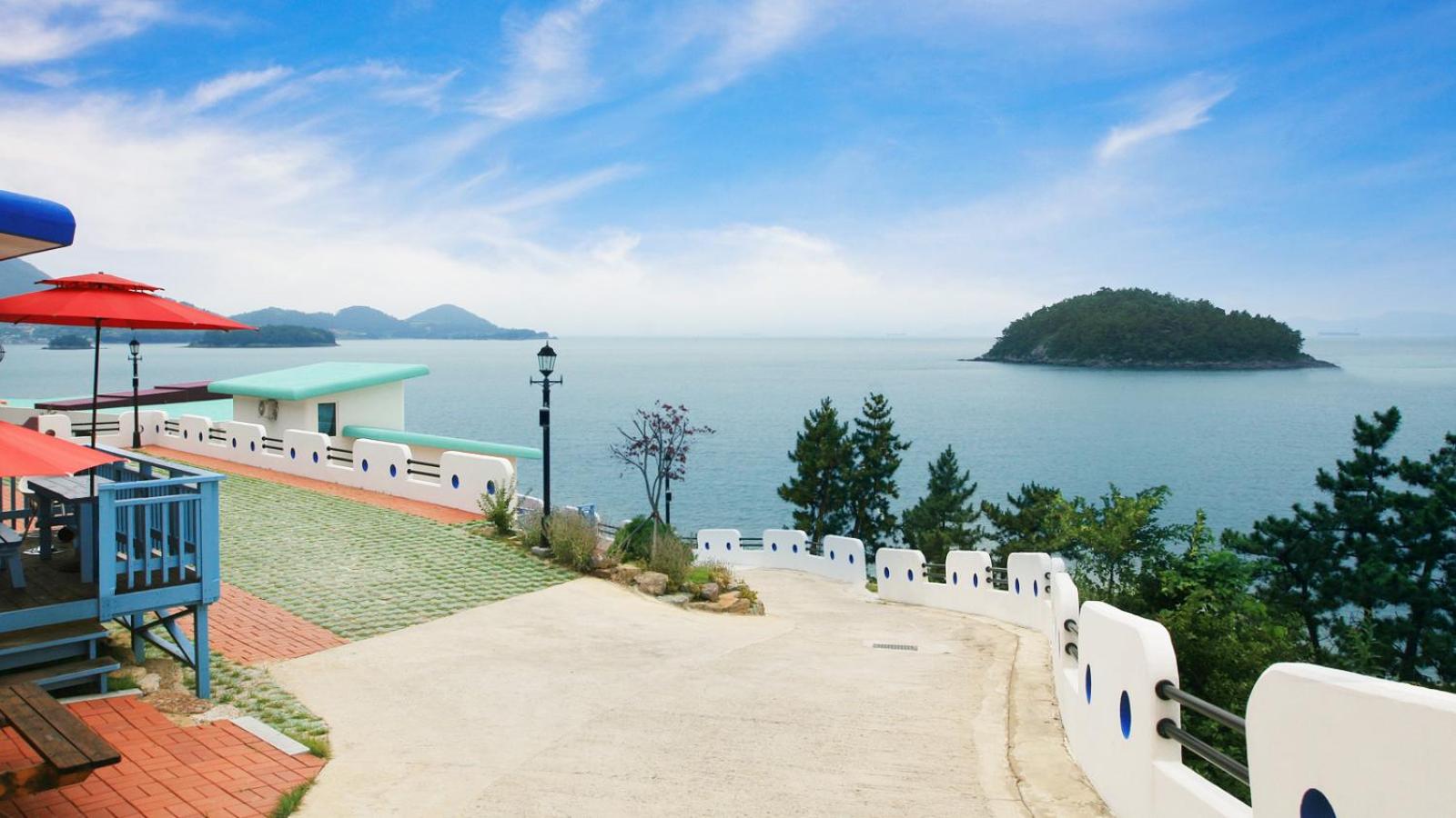 Blue & White Pension