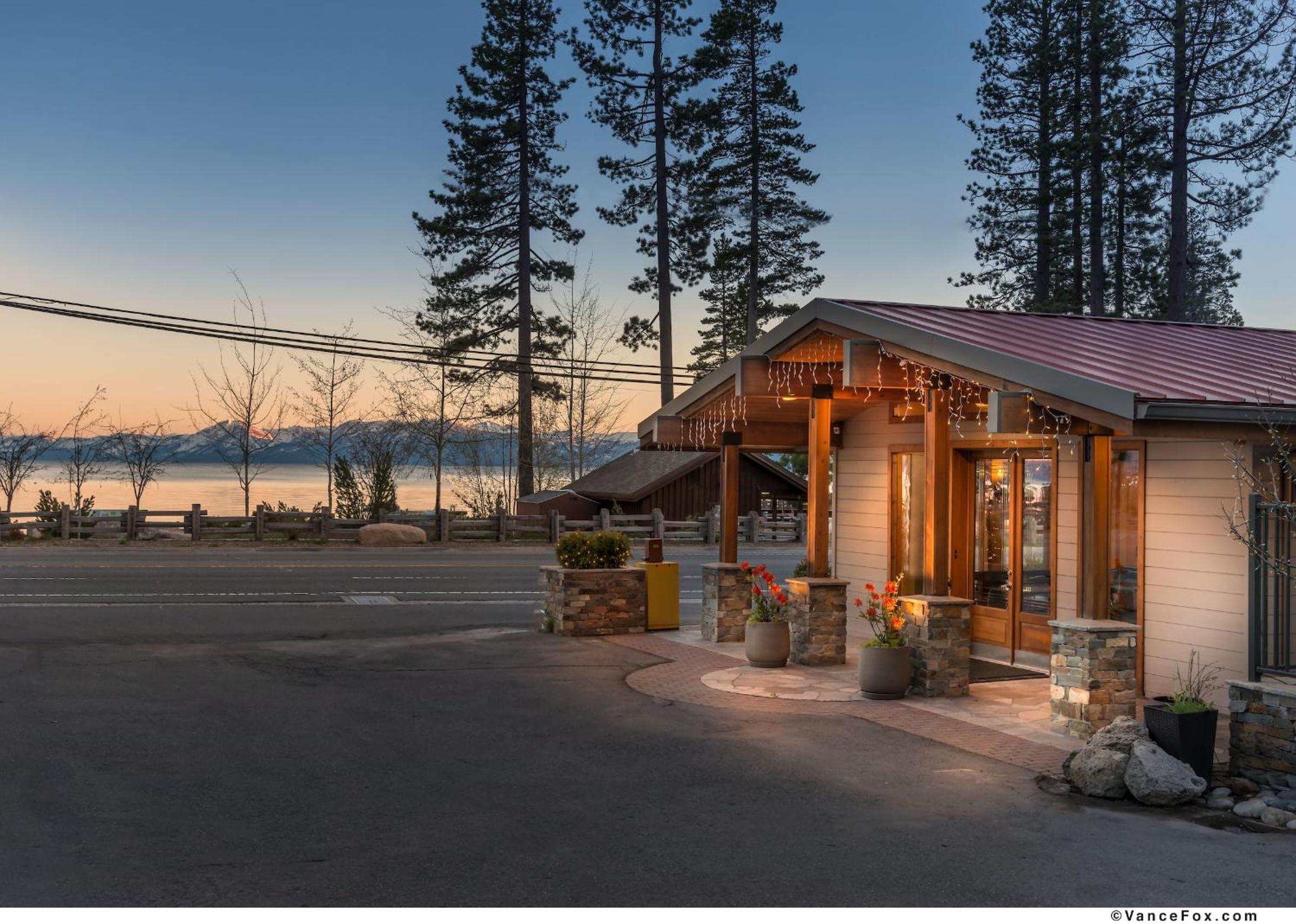 Firelite Lodge - Property Image 2