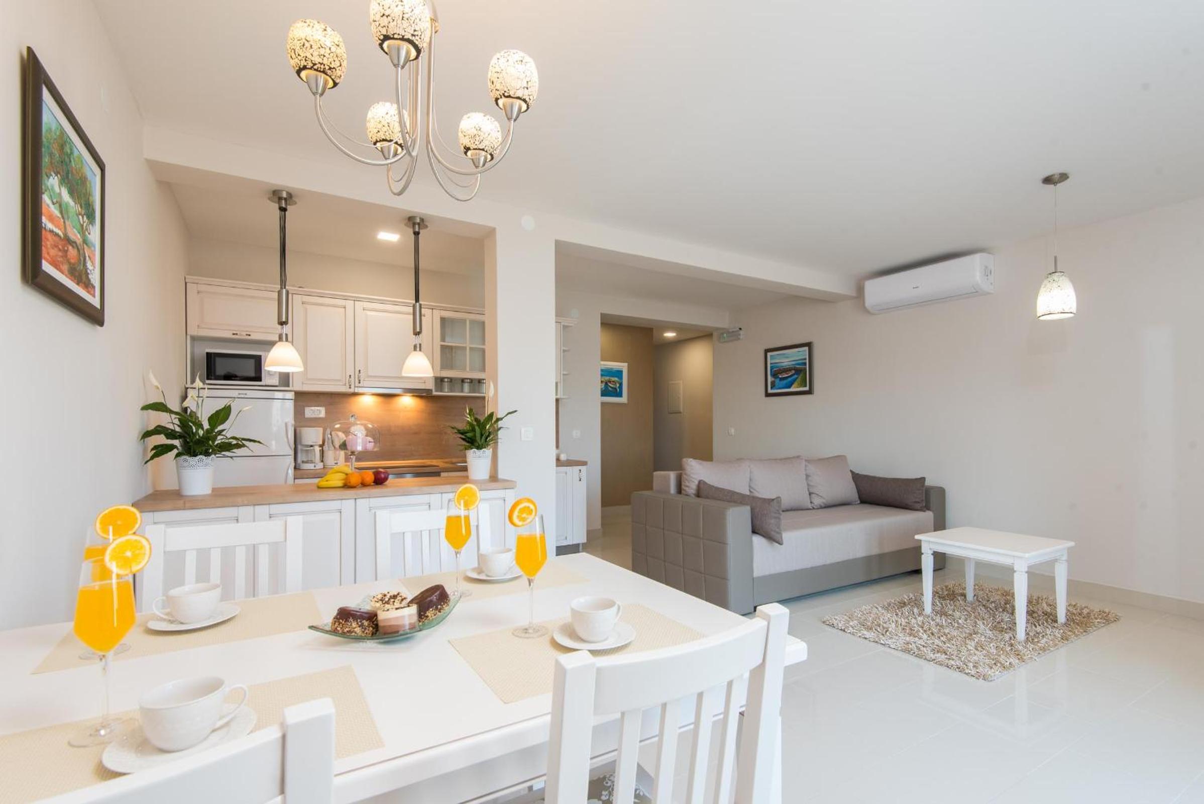 Apartments Villa Stella view 2