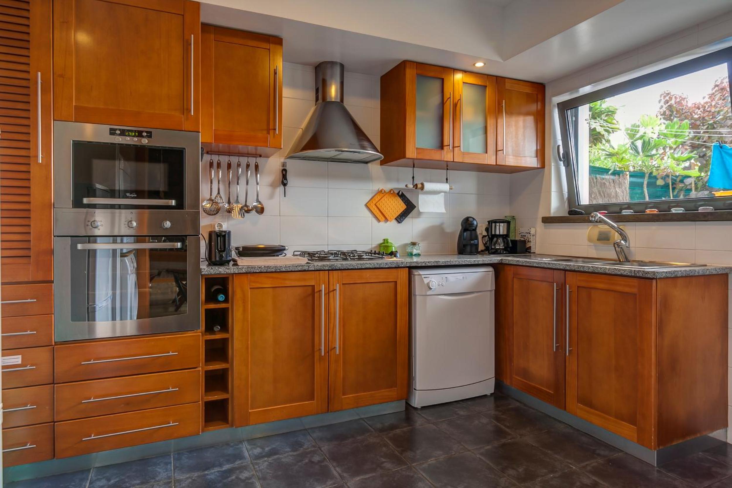 epicenter SANTACRUZ en Lagoa — kitchen