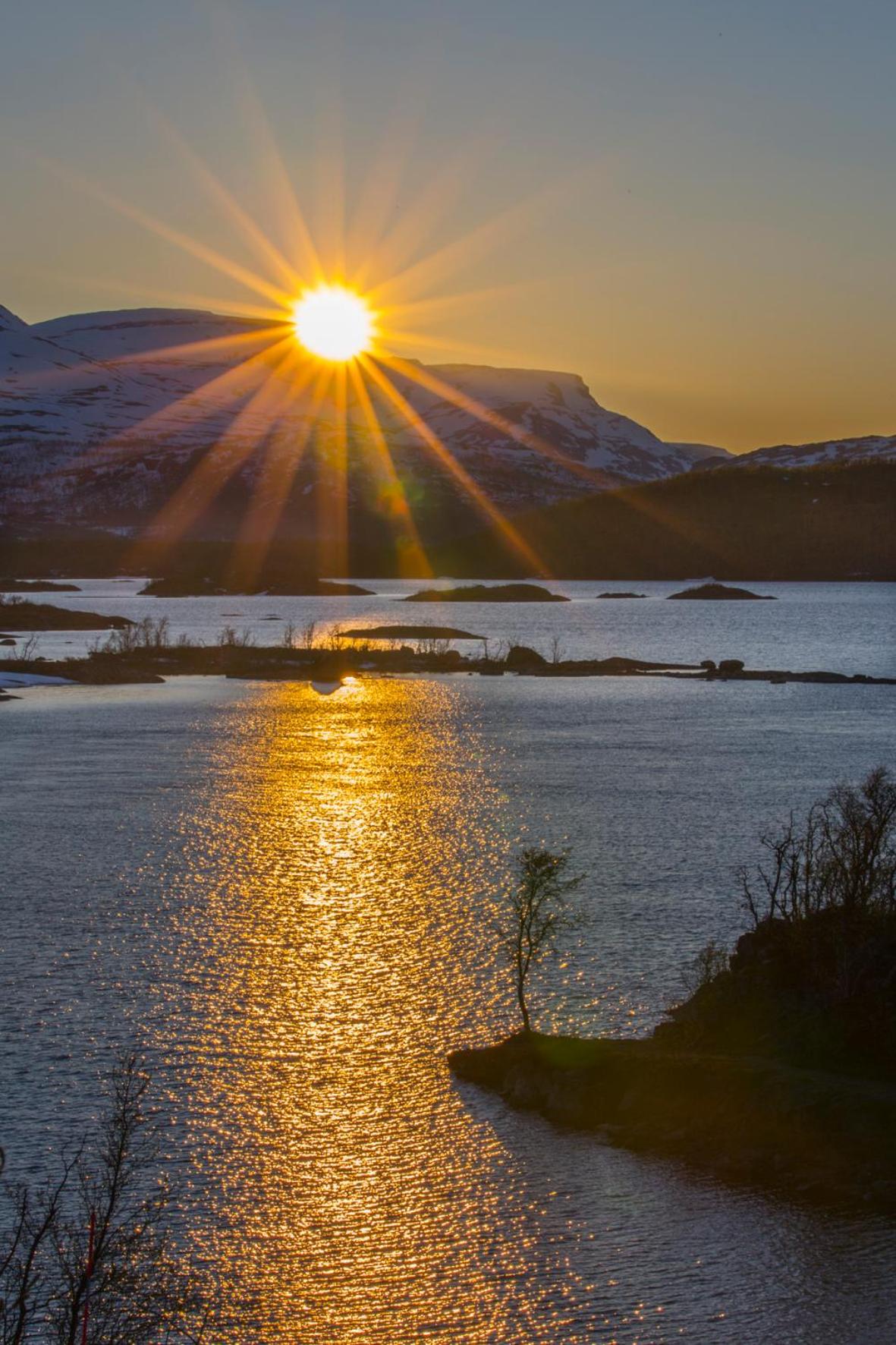 Abisko Guesthouse & Activities
