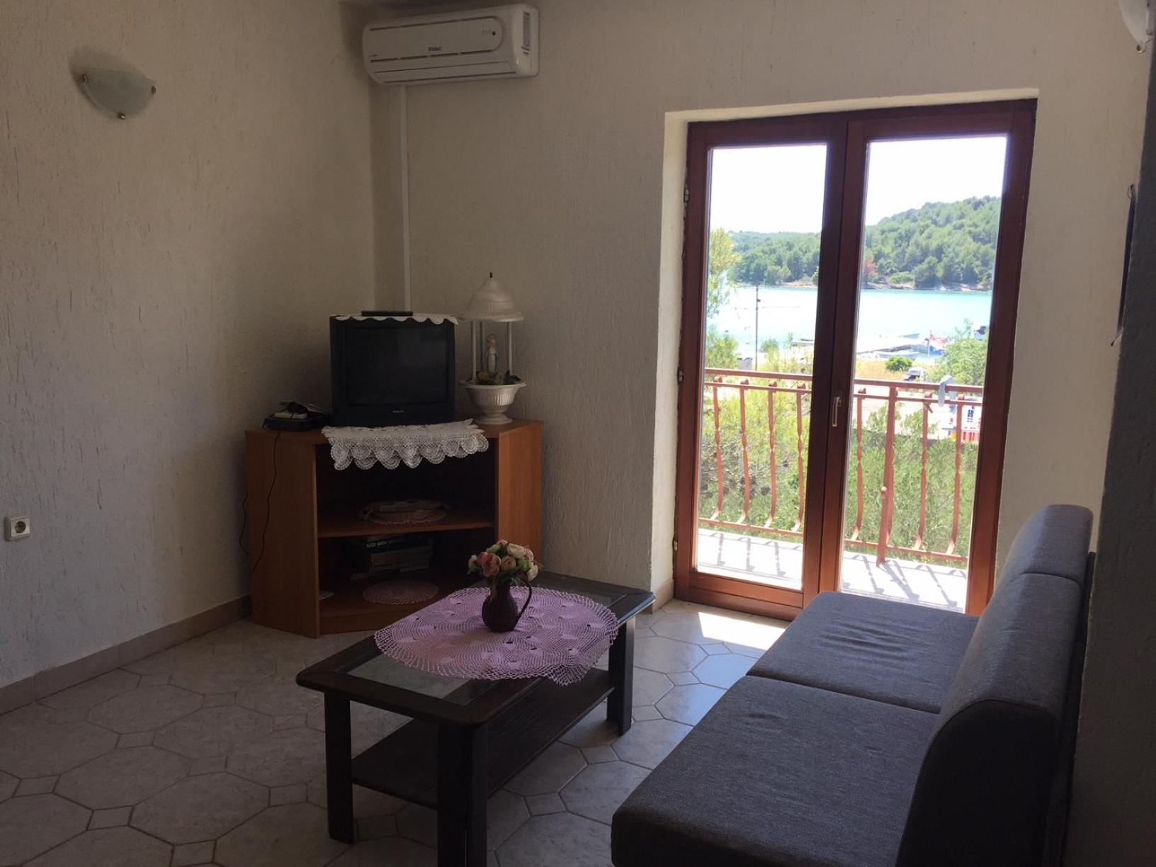 Apartments Davor