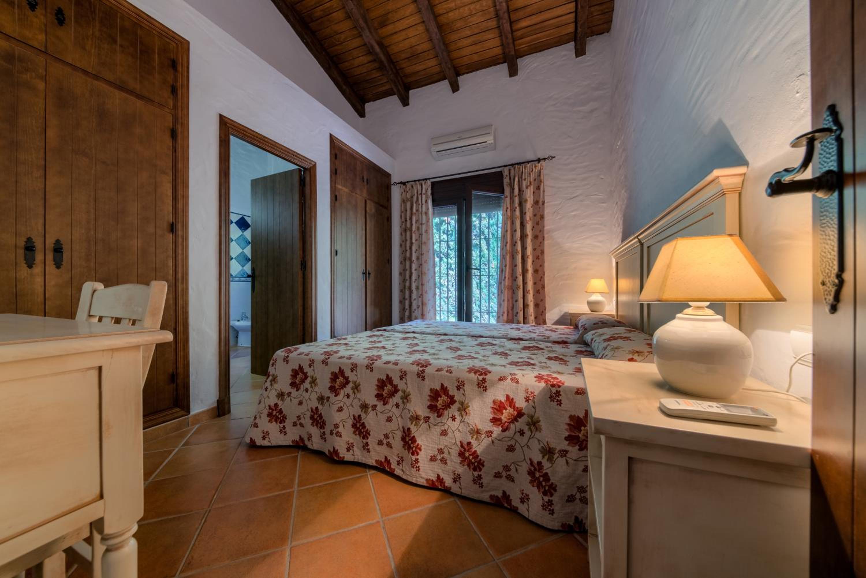 Hacienda Roche Viejo