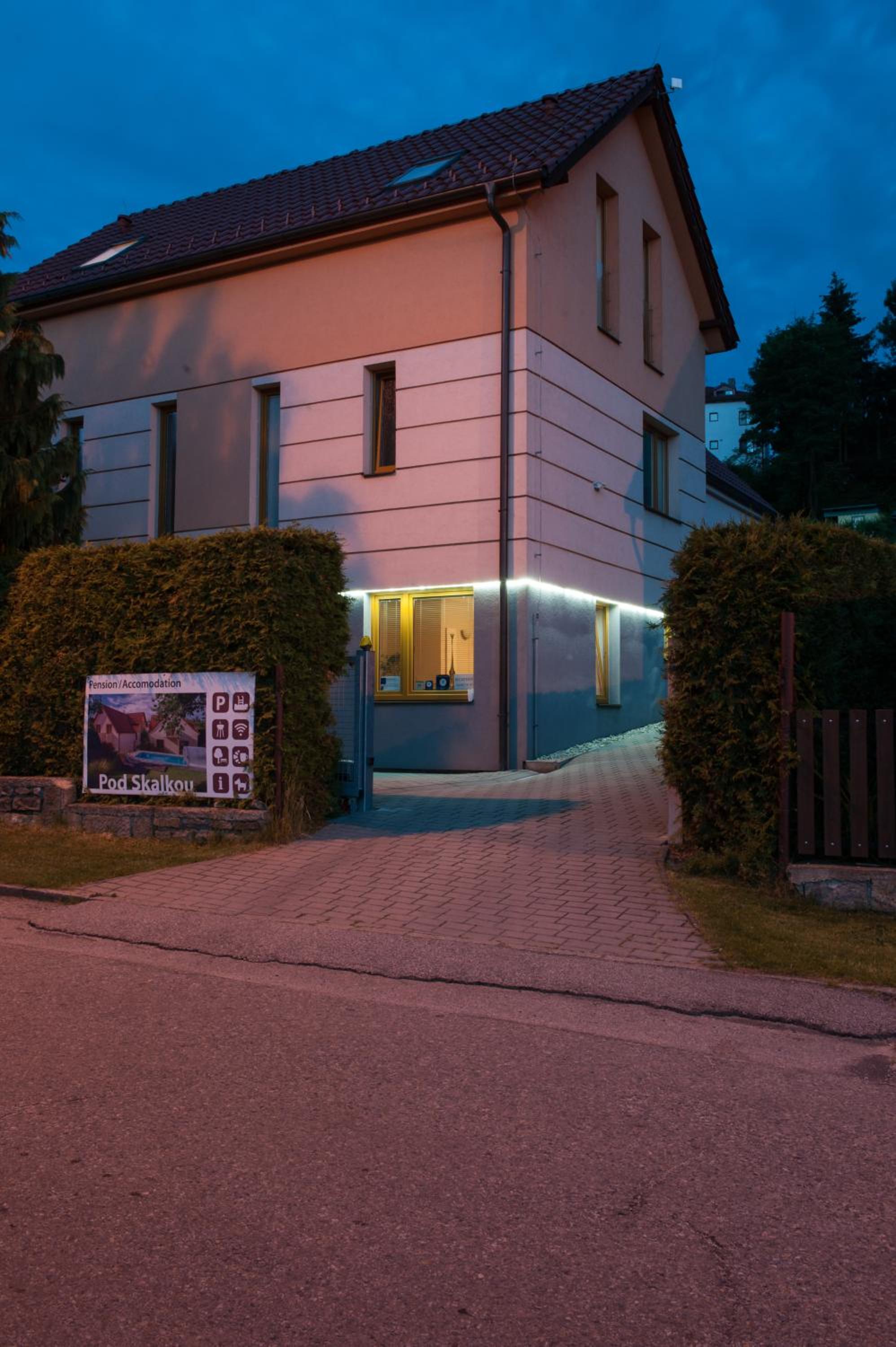 Hotel Garni Pod Skalkou