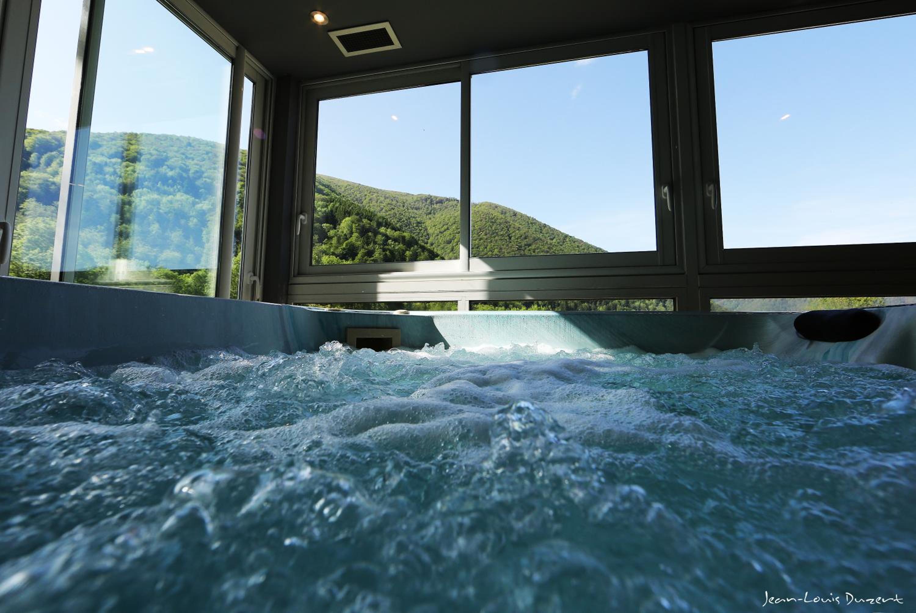 Jacuzzi