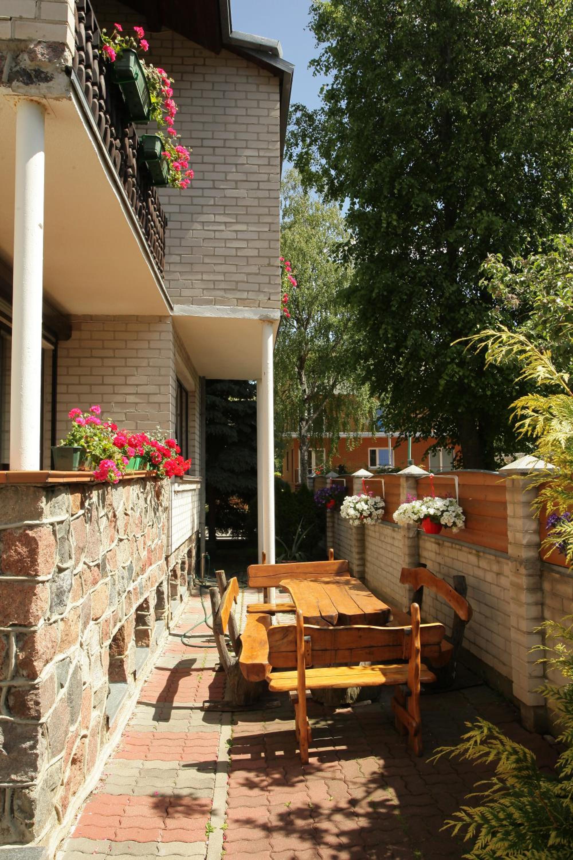 Photo 45