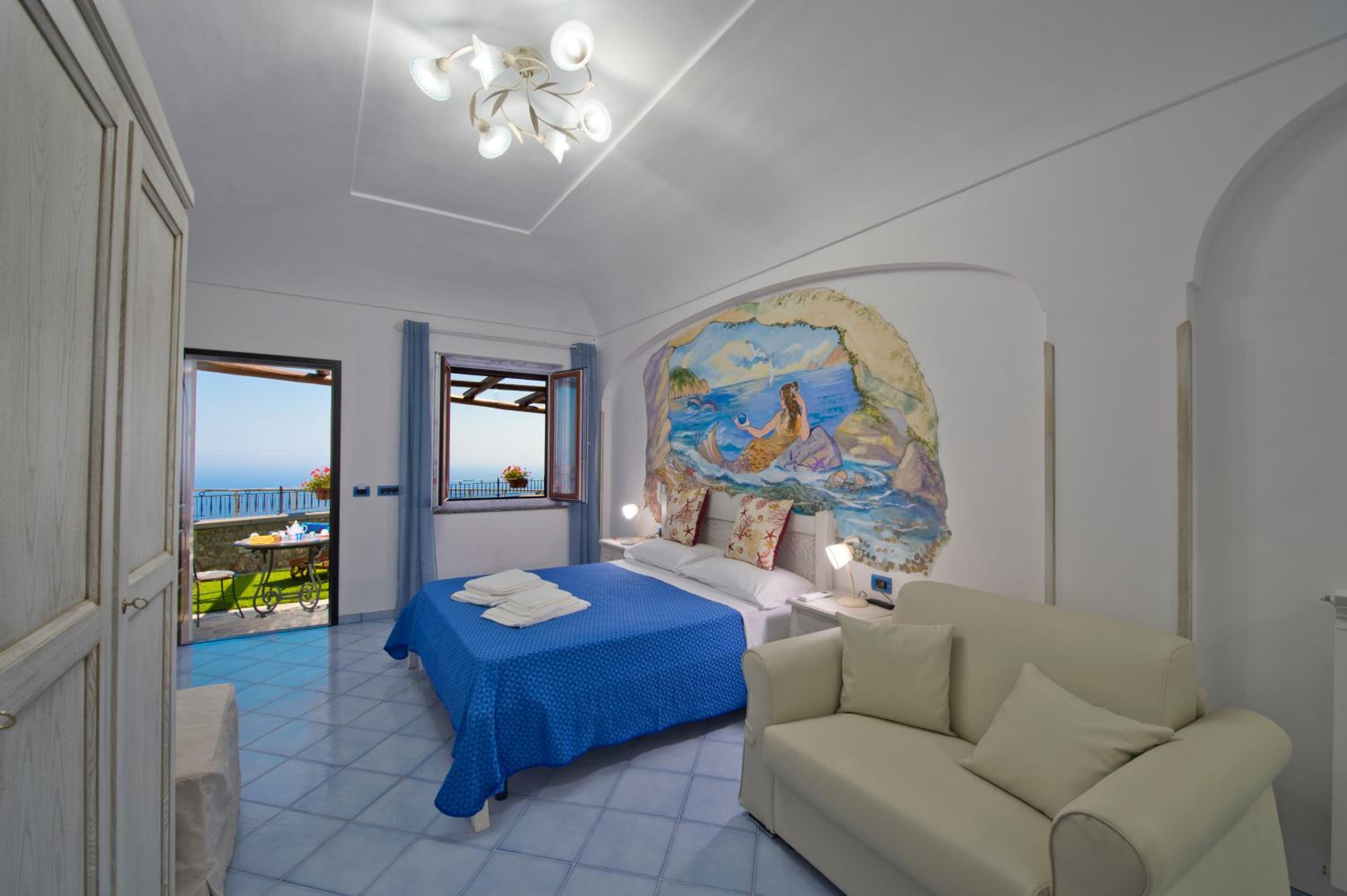 La Mela Blu