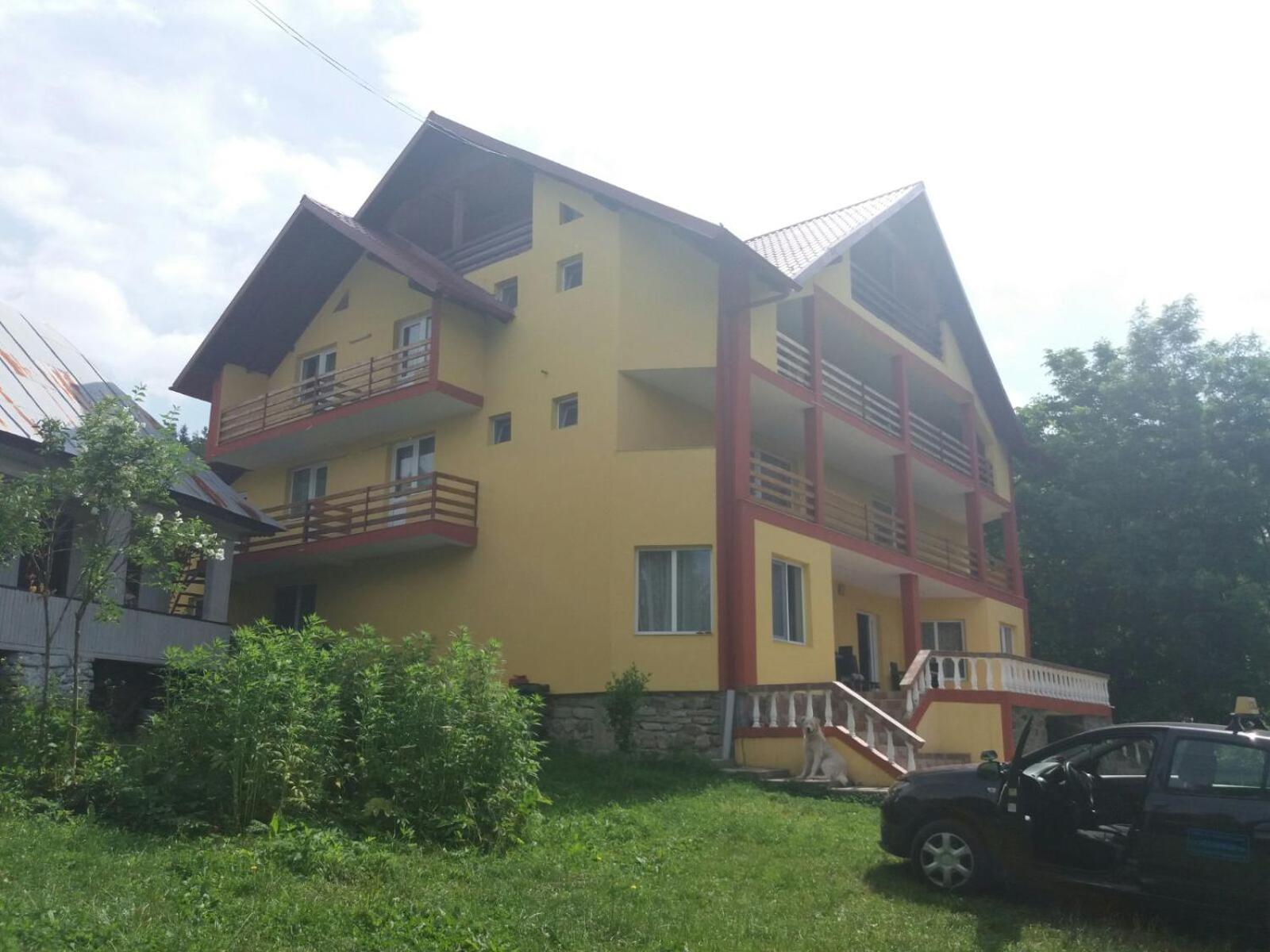 Casa Dobrin view 2