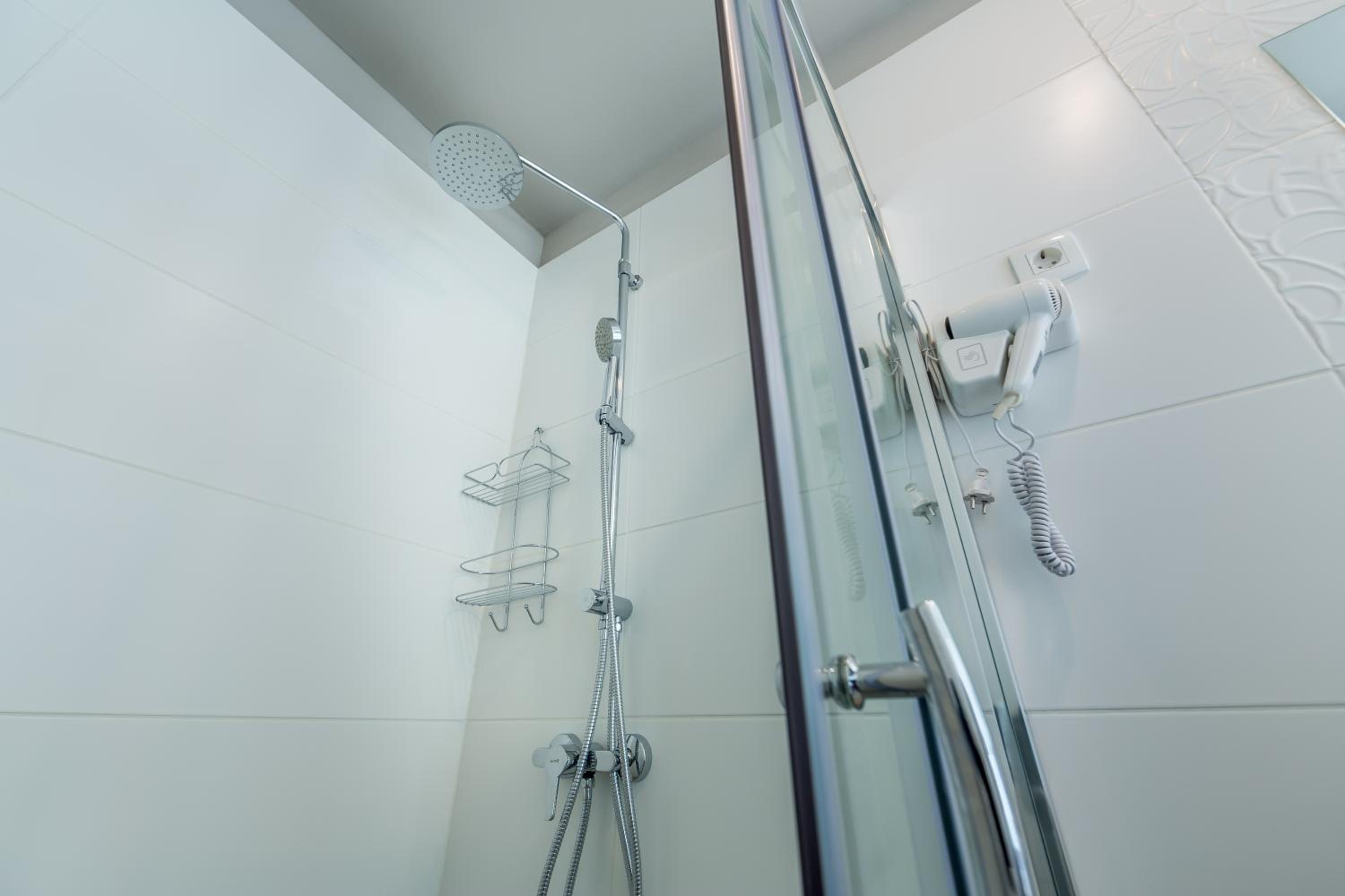 Apartments & Rooms Preelook