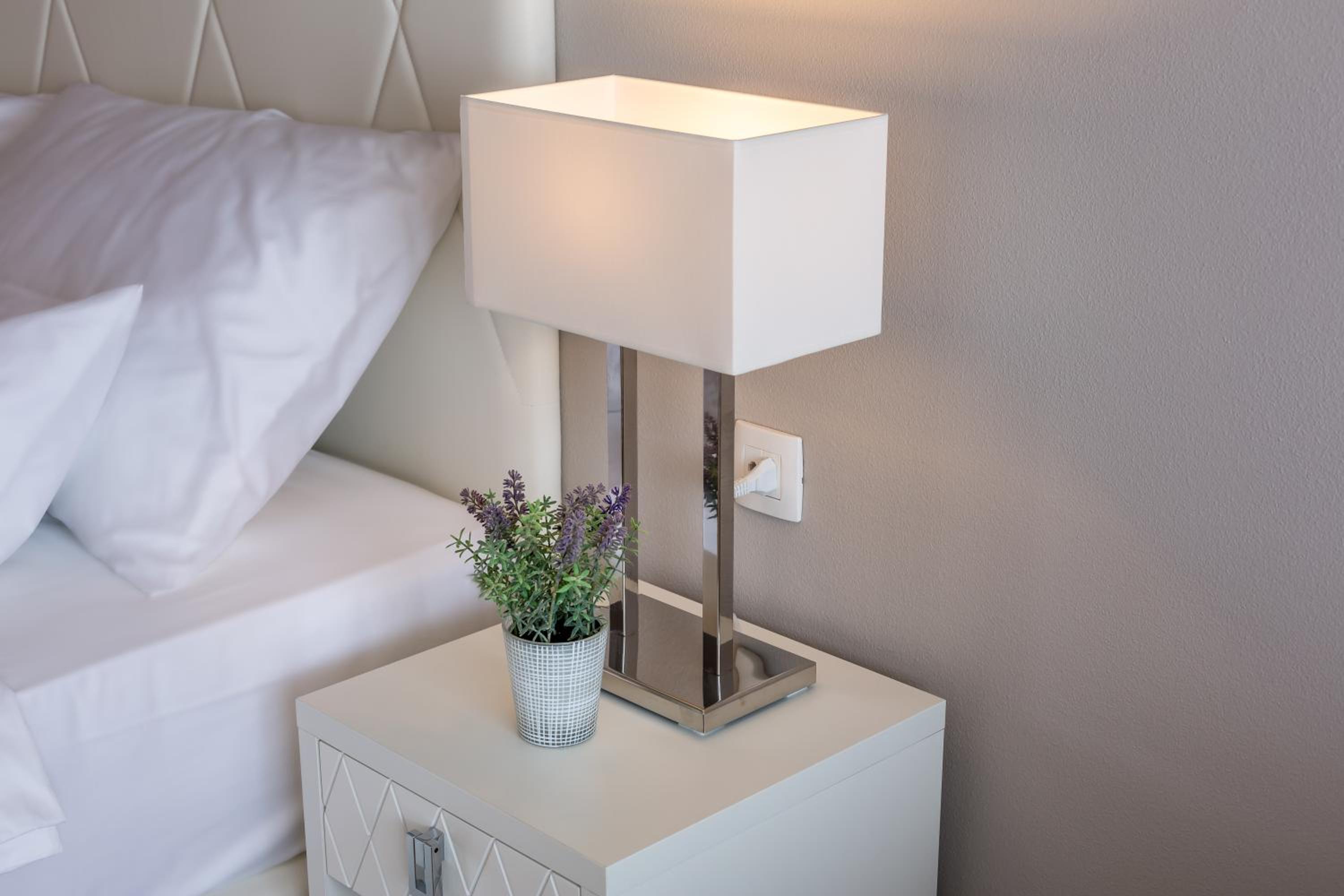 Apartments & Rooms Preelook