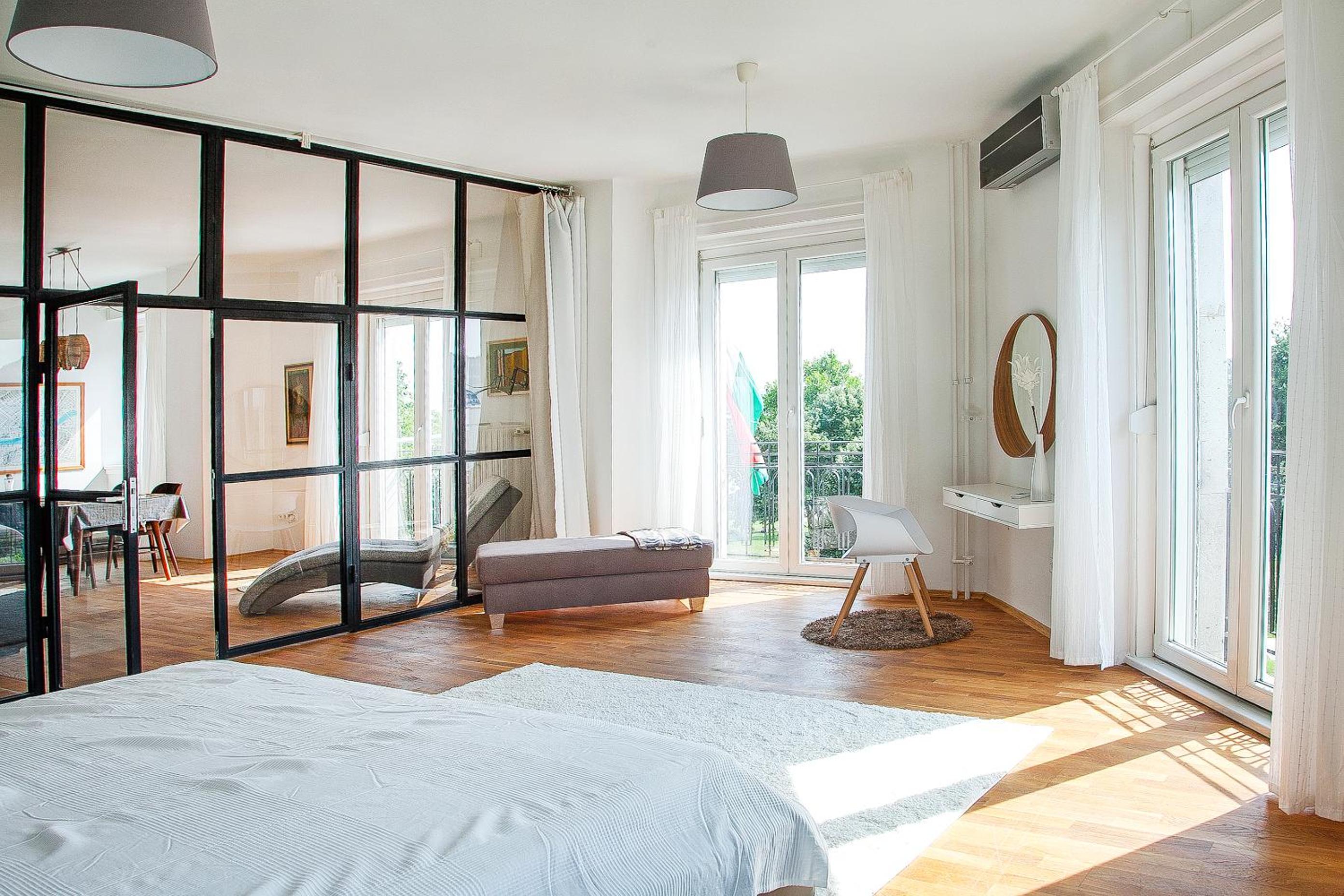 Riverside Panorama Apartment view 2