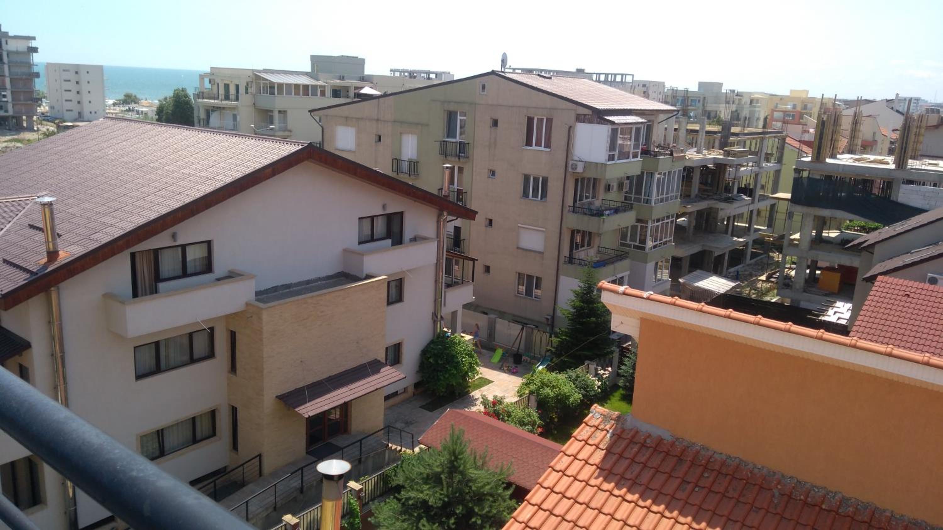 Photo 16