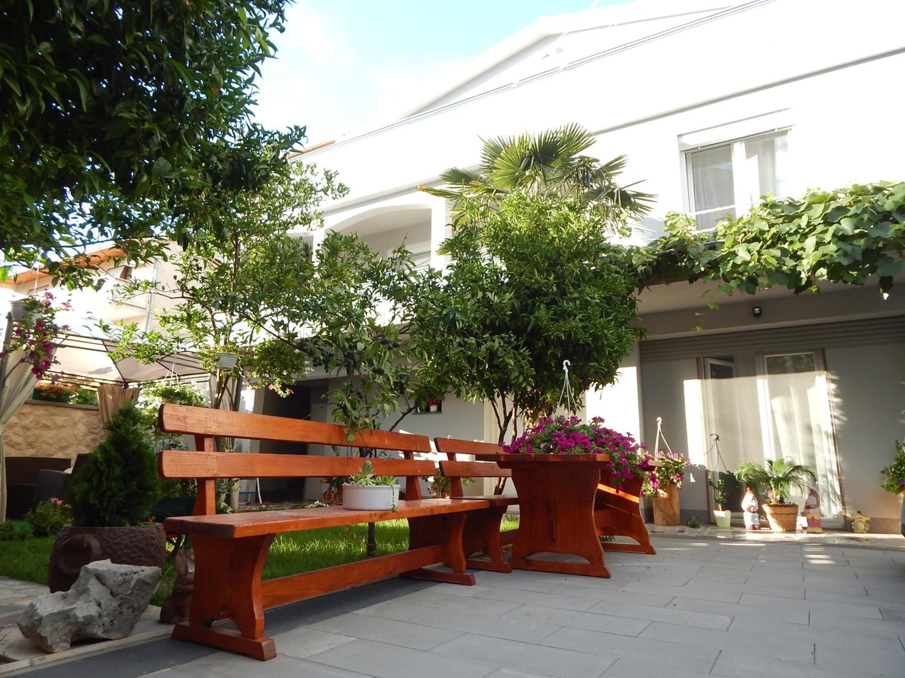 Apartments & Rooms Marinka