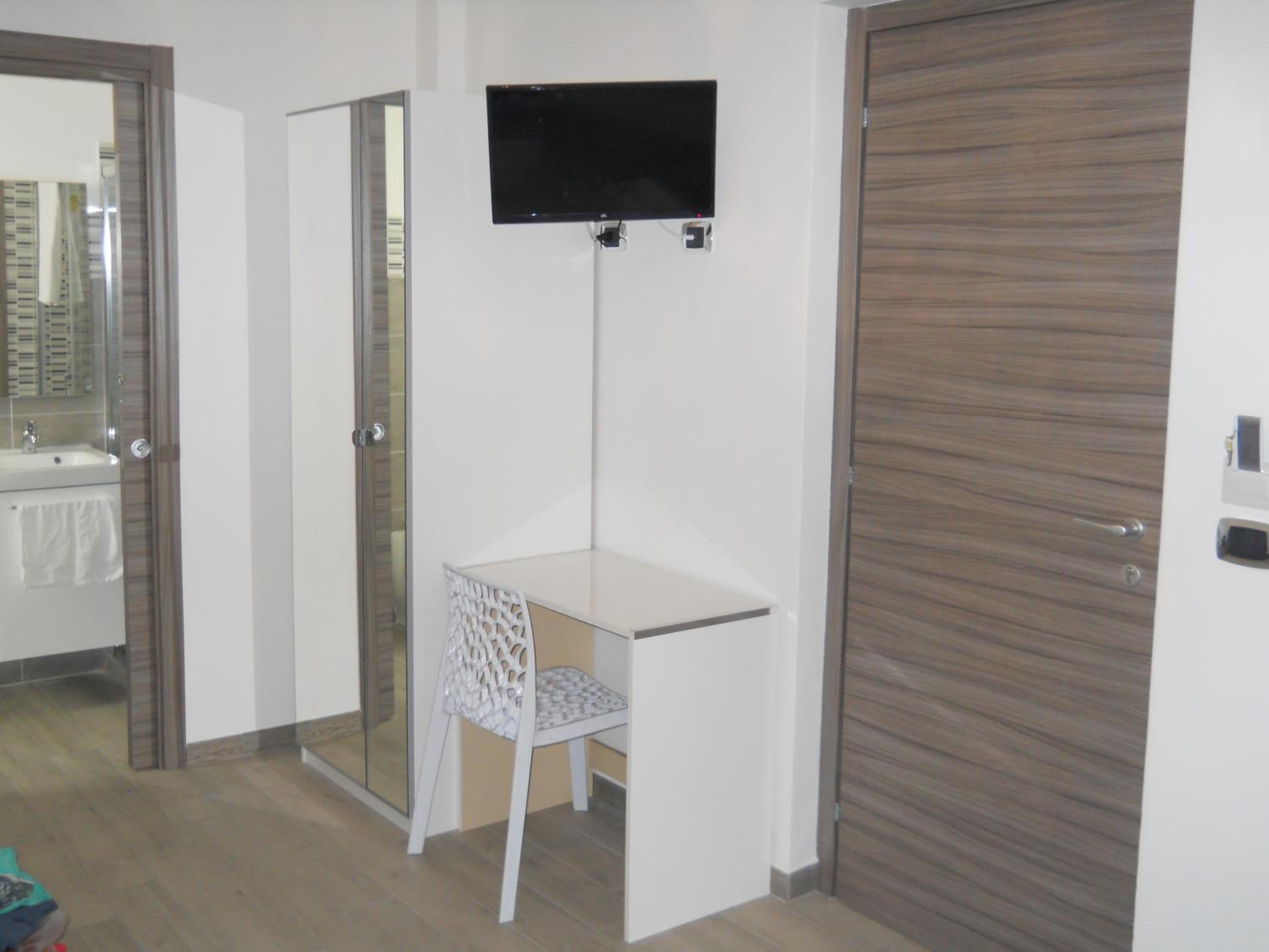 Summer Beach Rooms