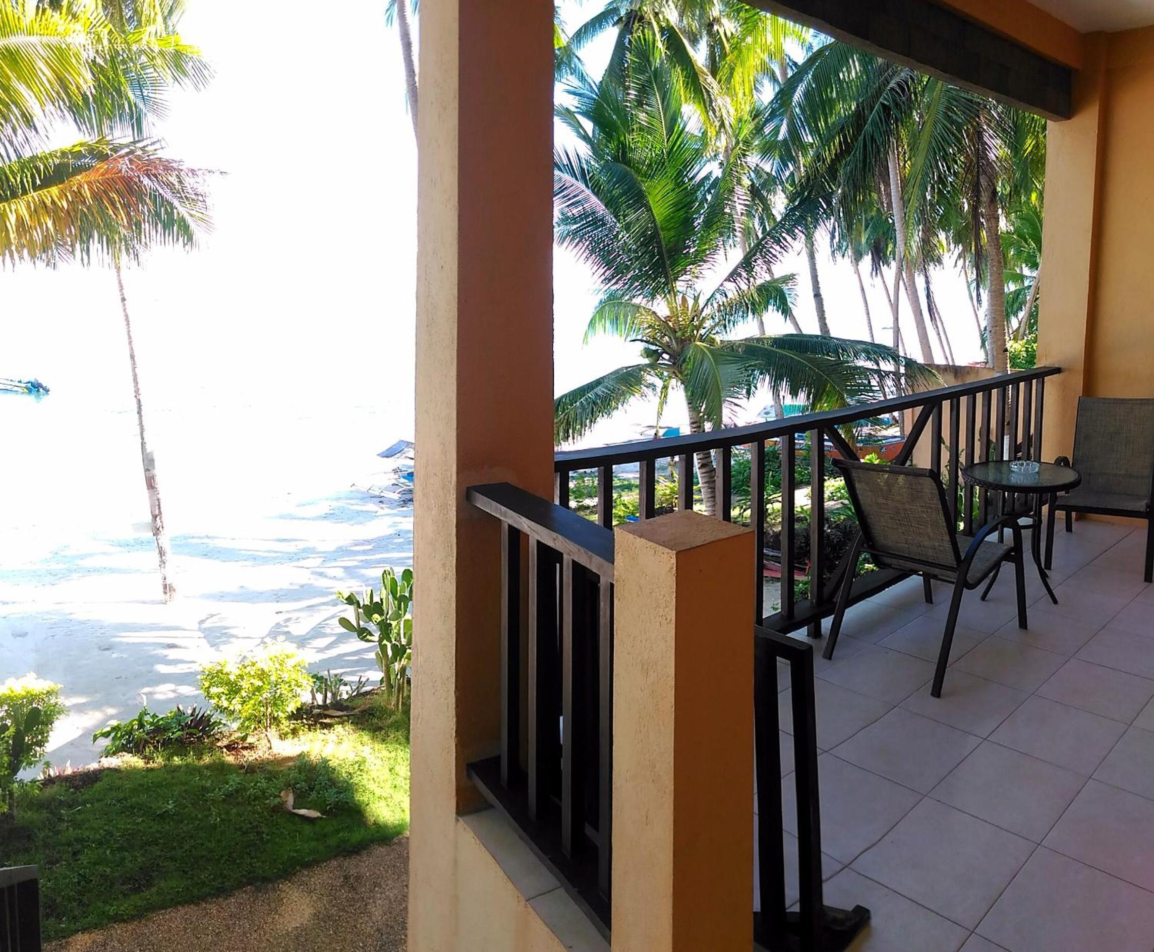 Anda White Beach Resort
