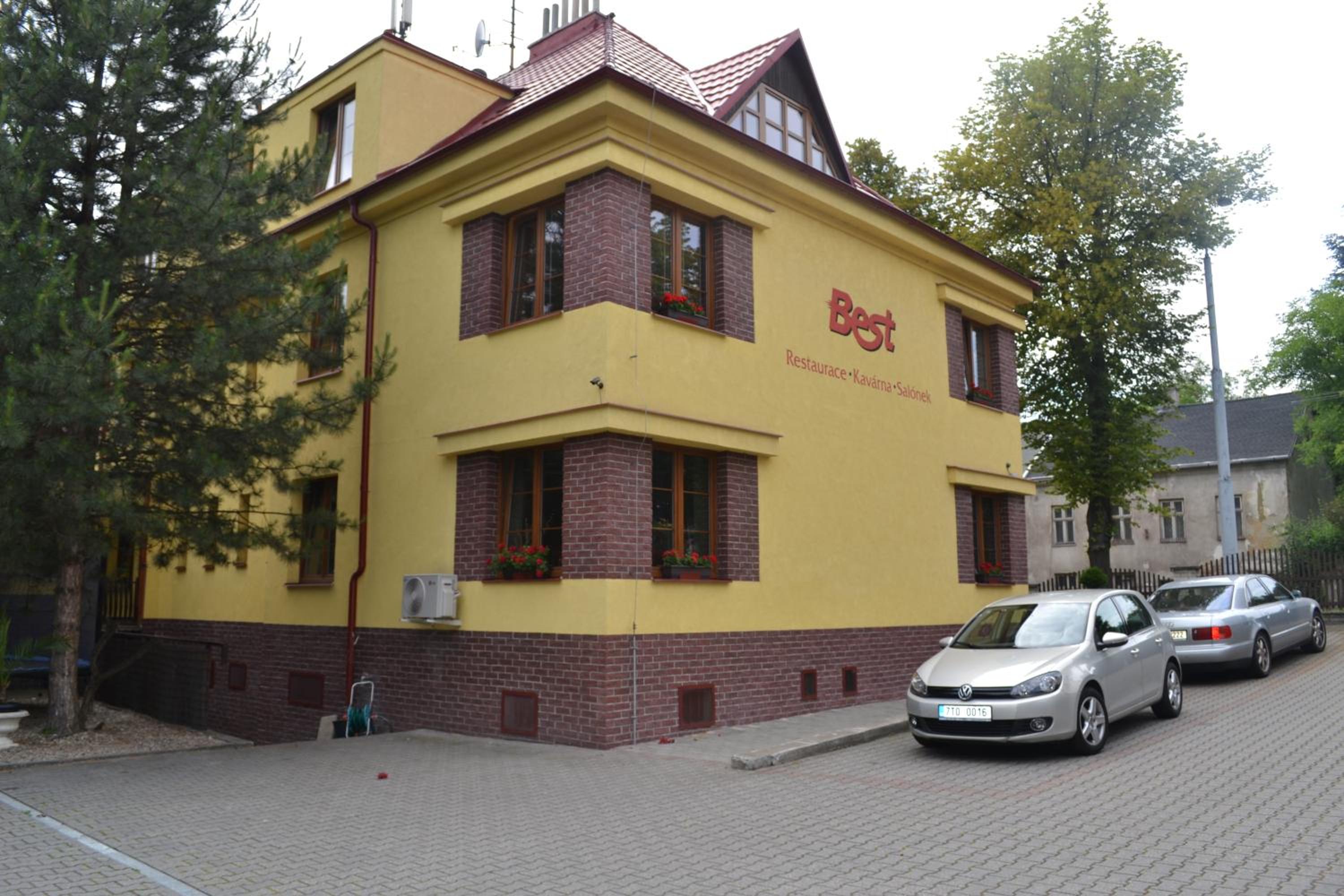 Hotel Best - Image 1