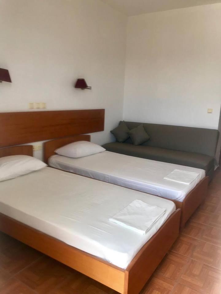 Kostas Studios