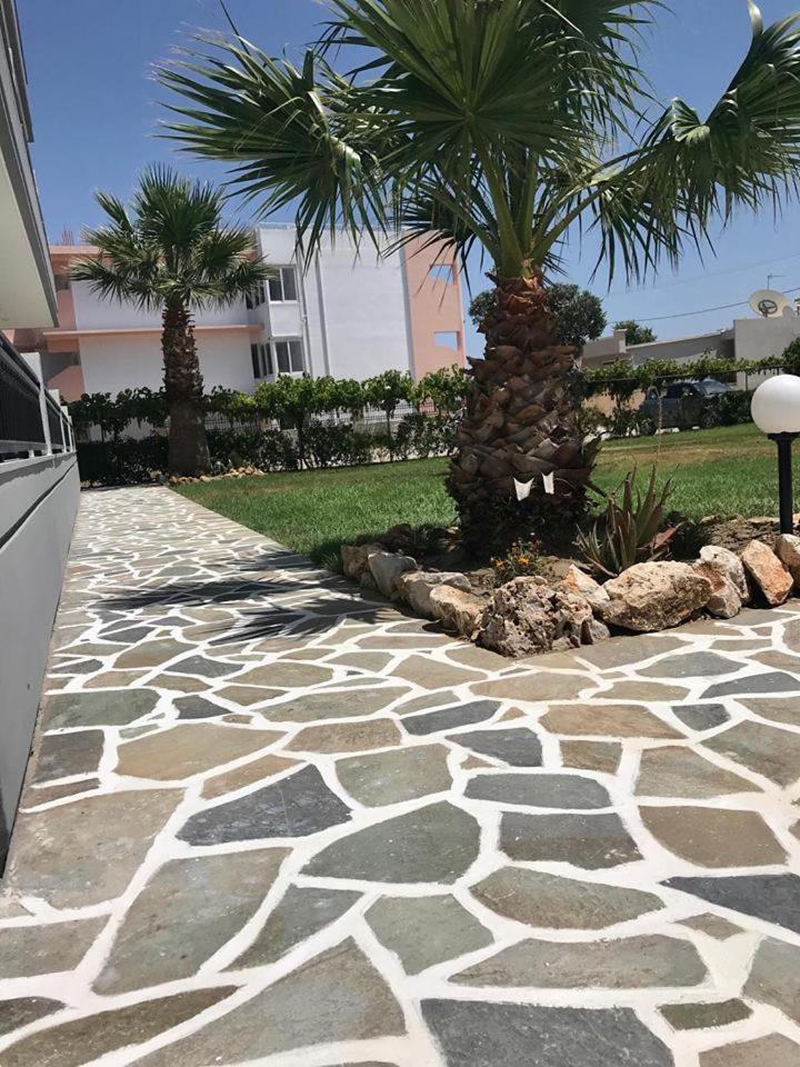 Kostas Studios