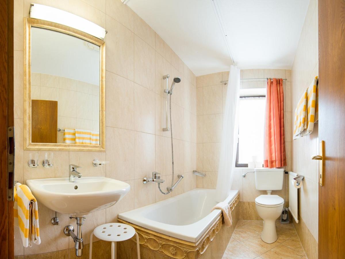 Ferienhaus Pension Gulla