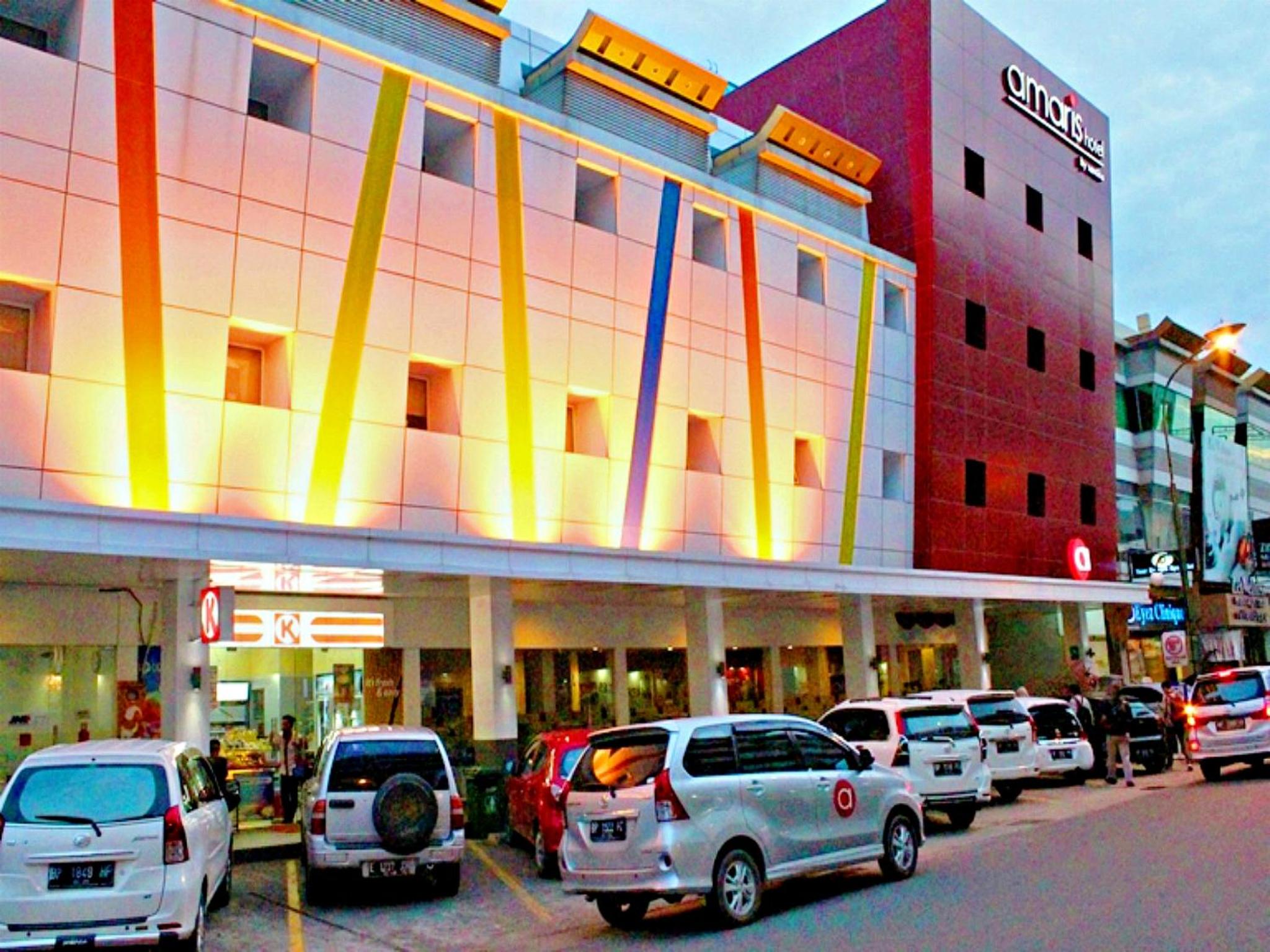 Hotel Amaris Hotel Nagoya Hill - Batam - Image 1