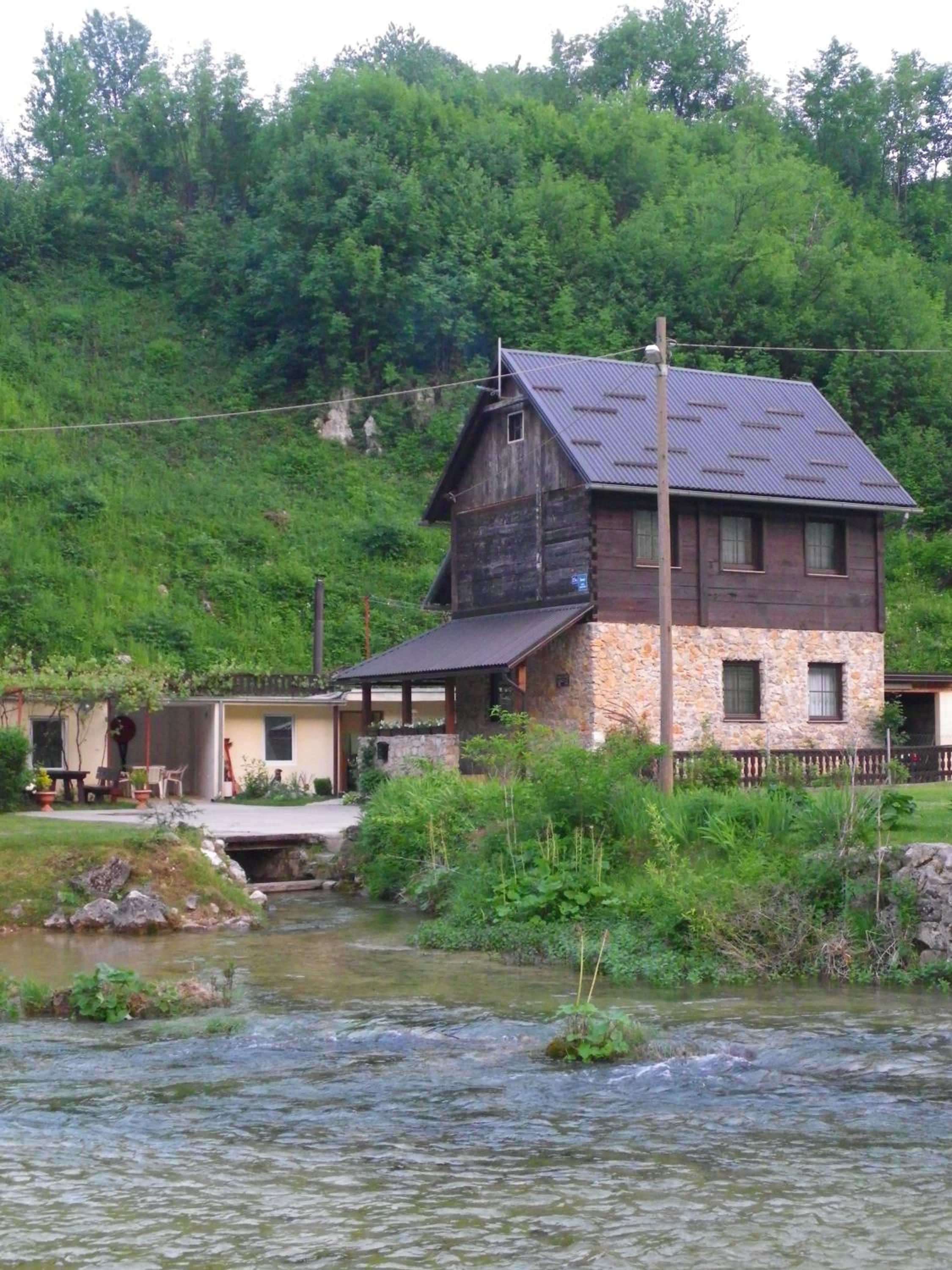 Photo 11