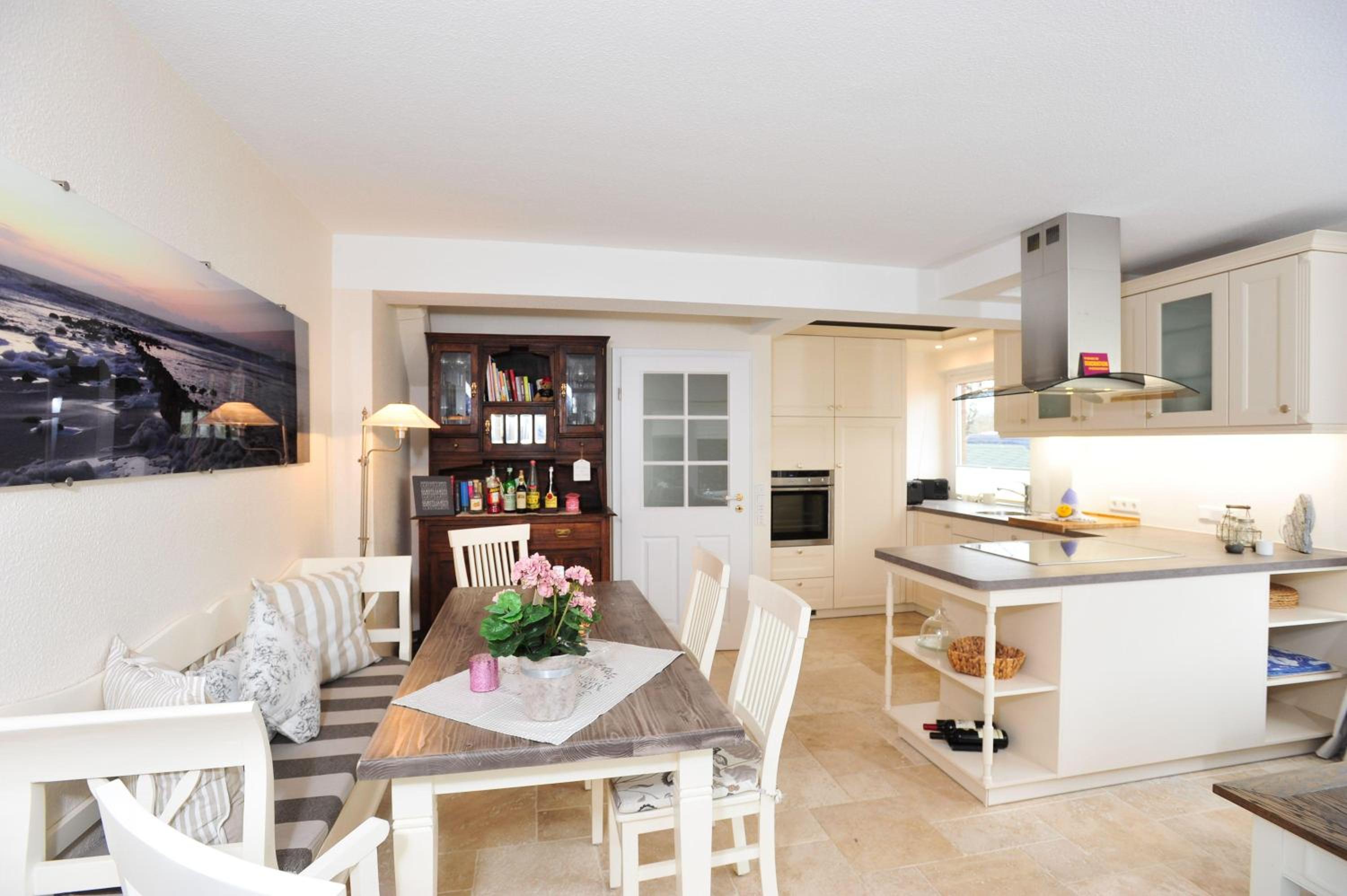 Meerwievke en Tinnum — kitchen