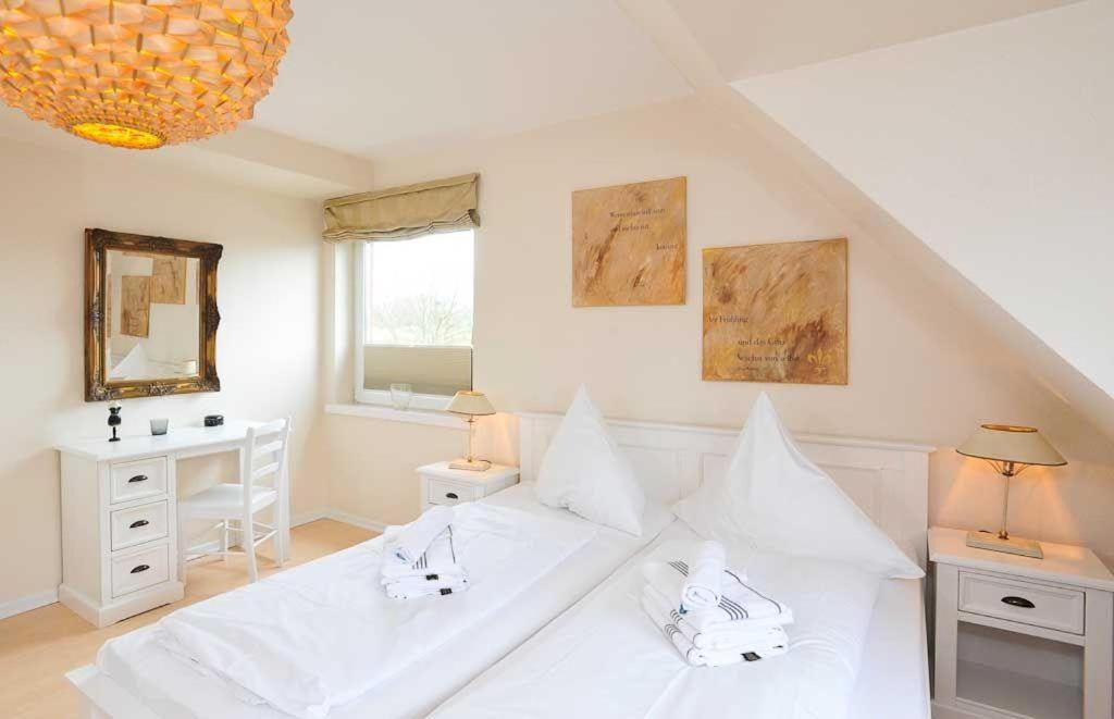 Meerwievke en Tinnum — hotel room