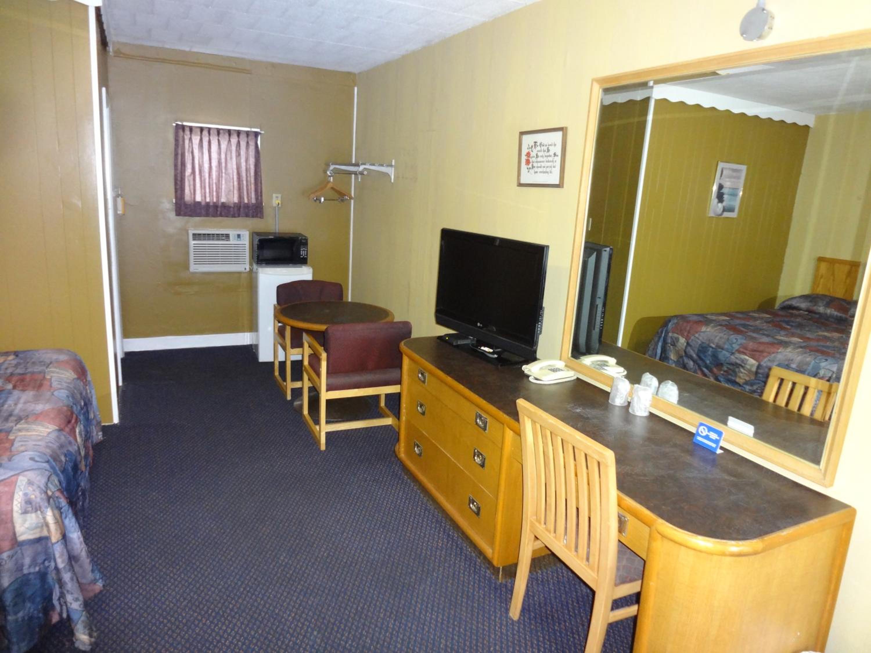 Advance Inn