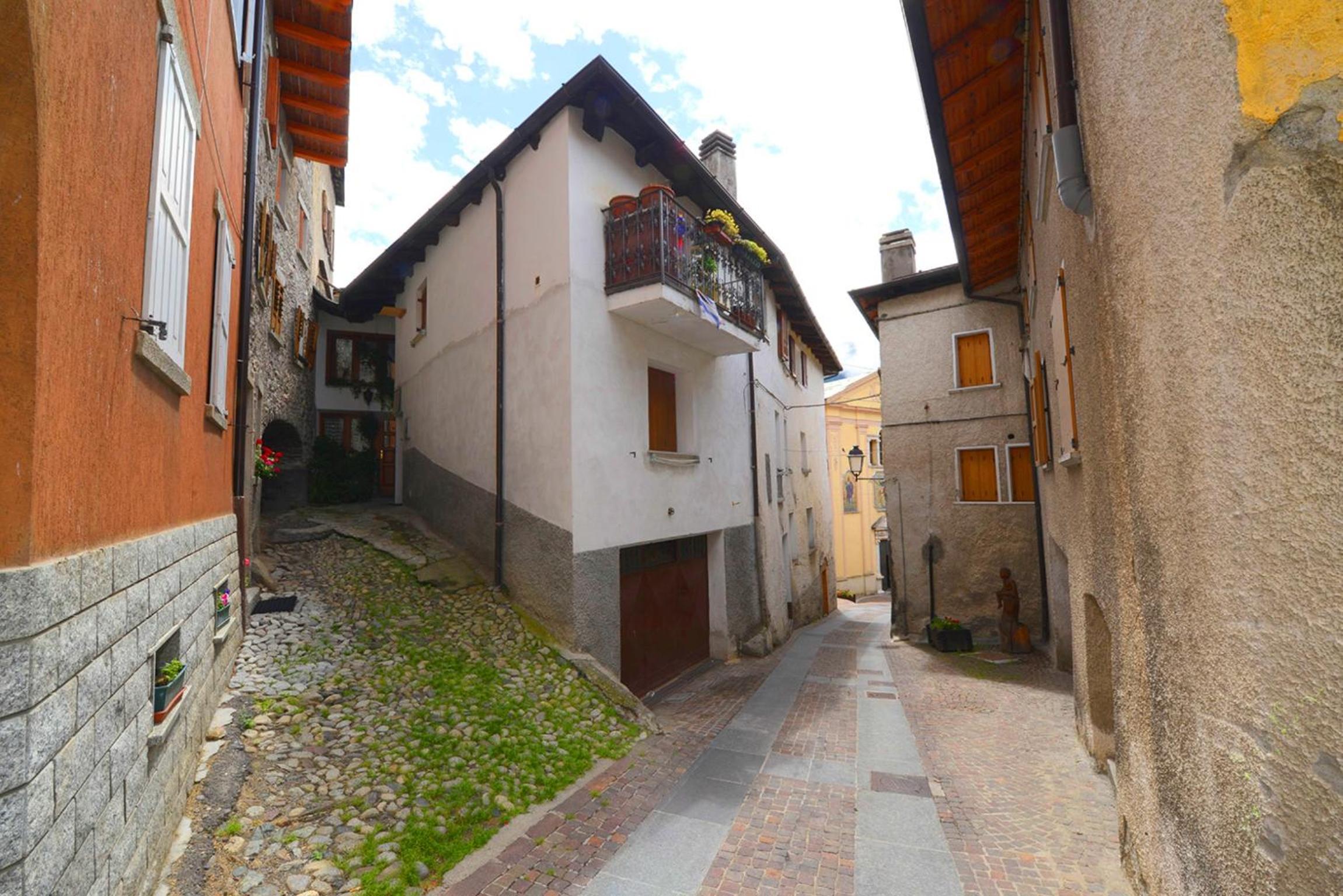 La casa del cuore en Temù — other