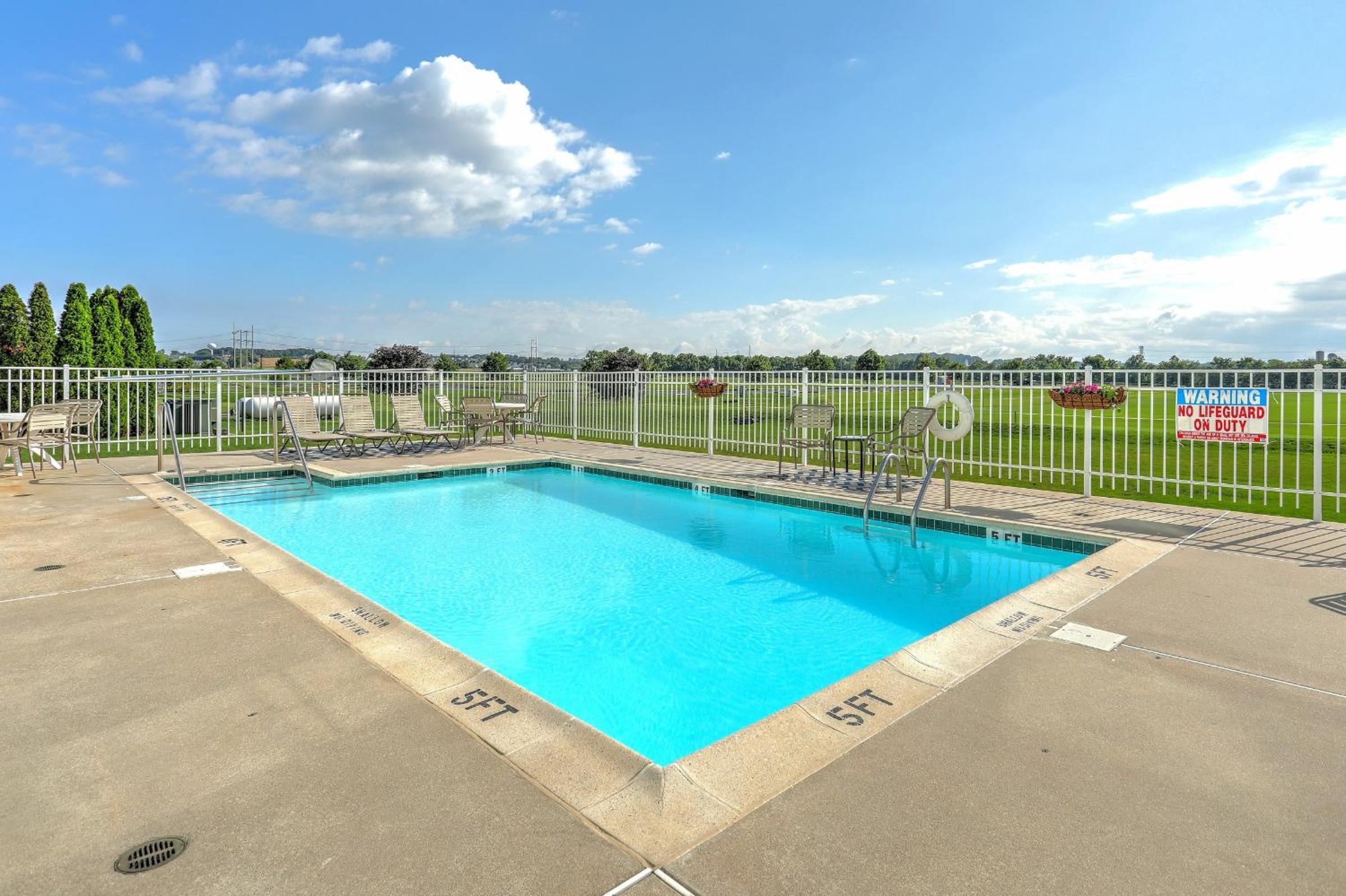 Lancaster Inn Suites - Property Image 39