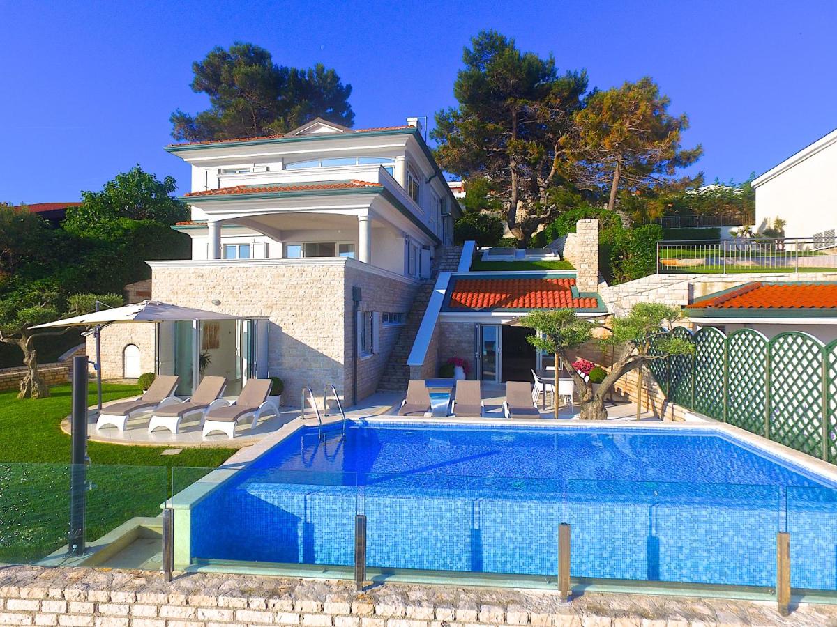 Villa Sarah view 5