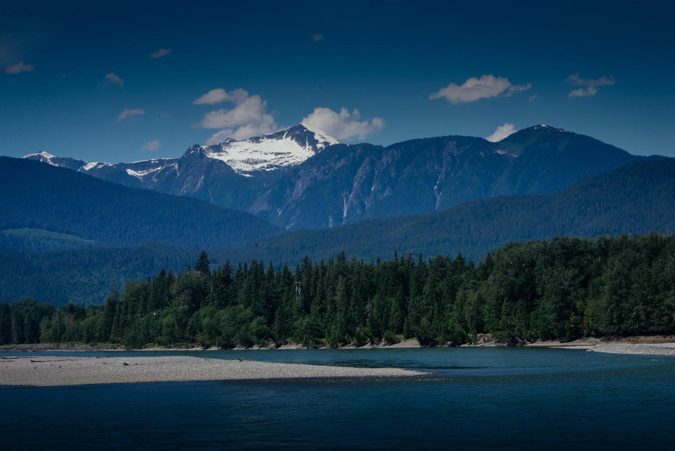 Skeena River House Bed & Breakfast