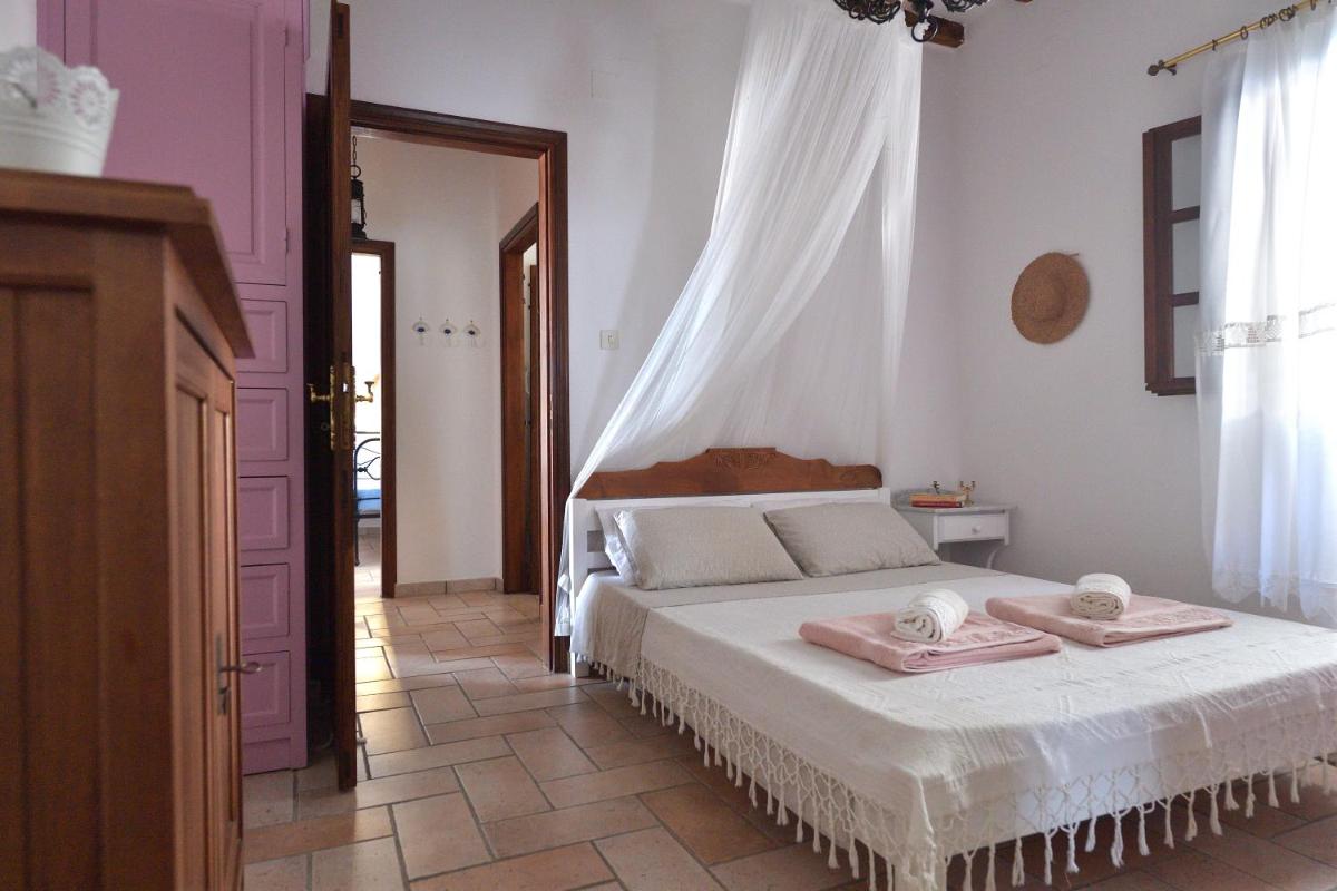 Kolymbithres Seaside Villa photo 5