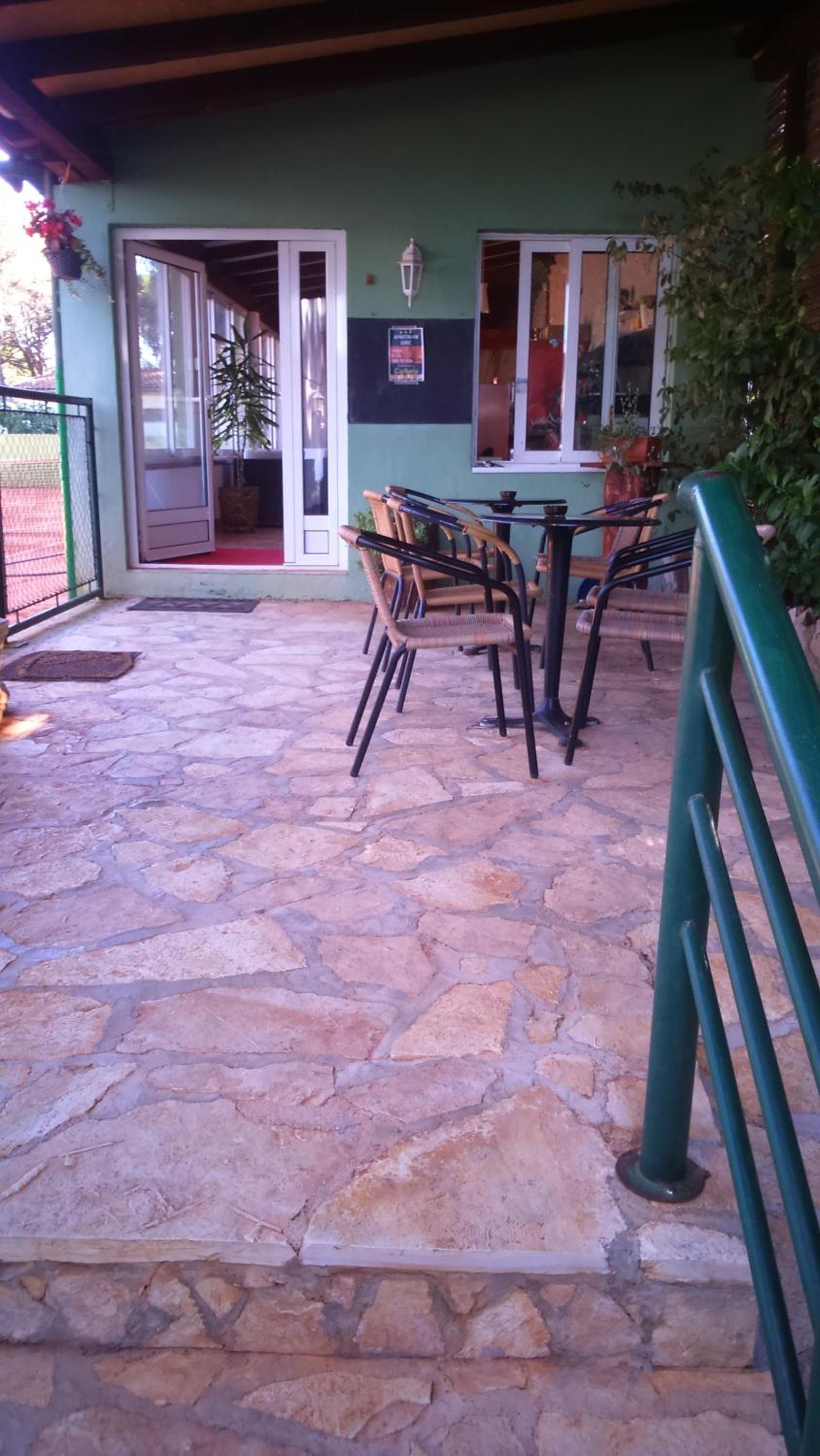 Photo 16