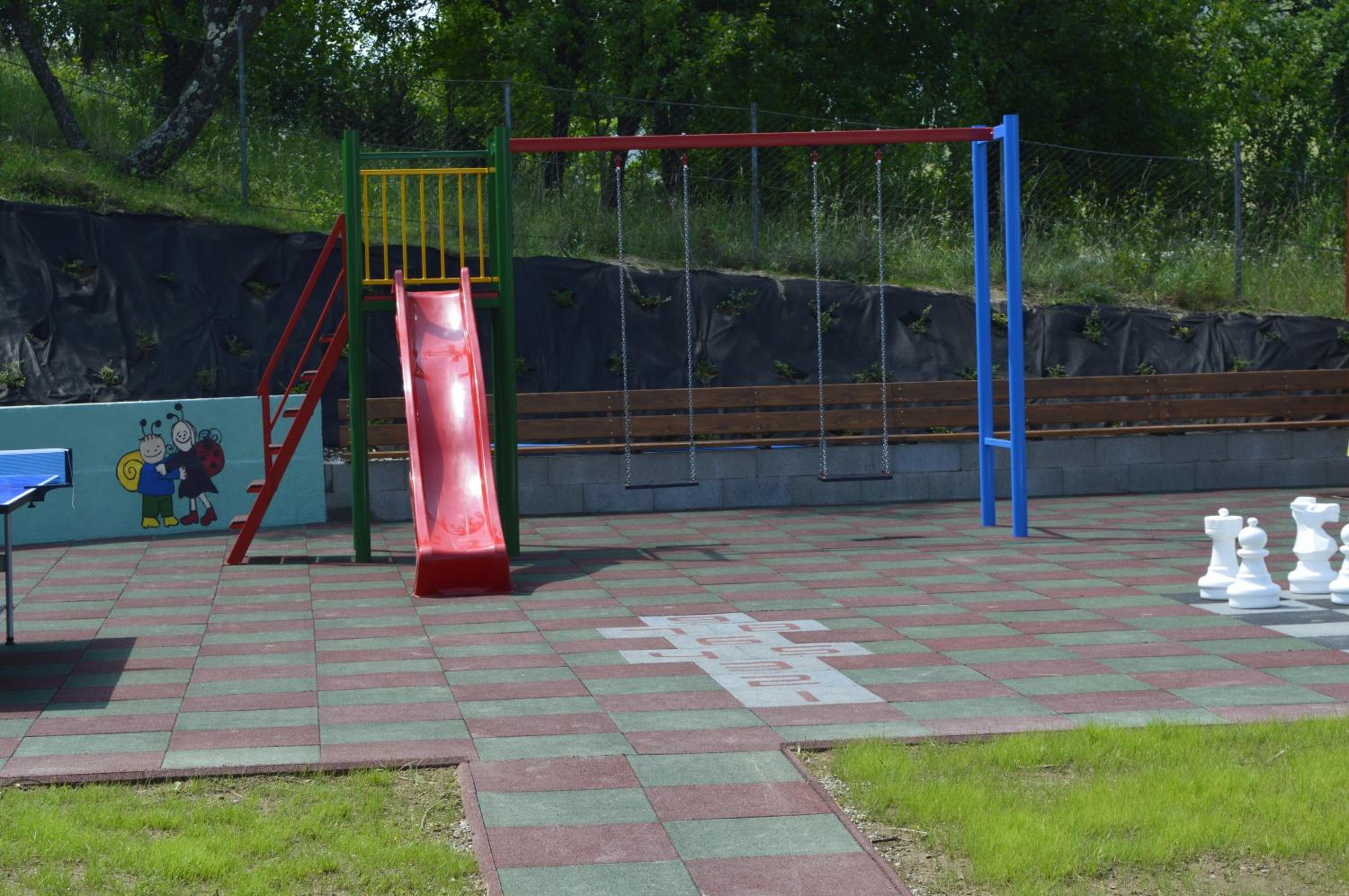 Photo 6