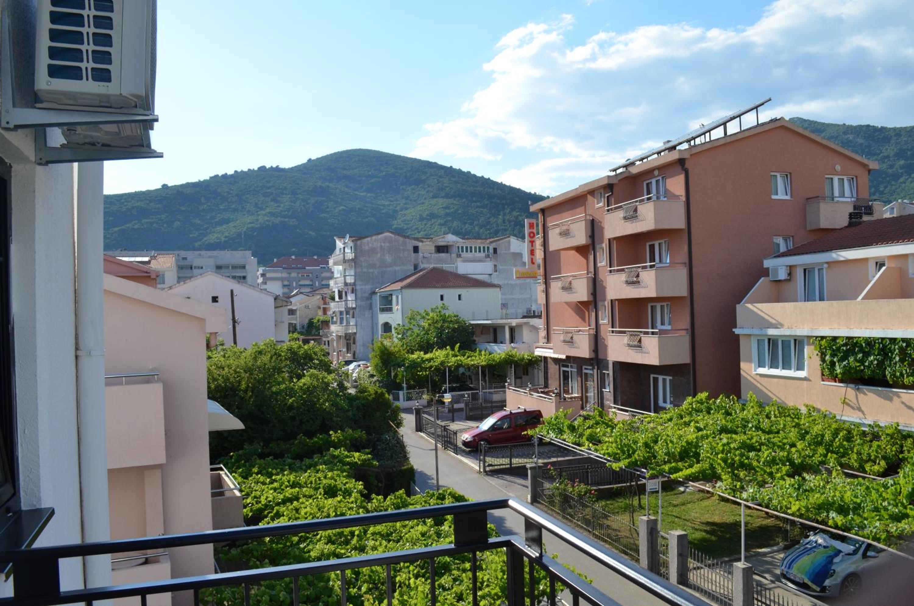 Casablanca Apartments