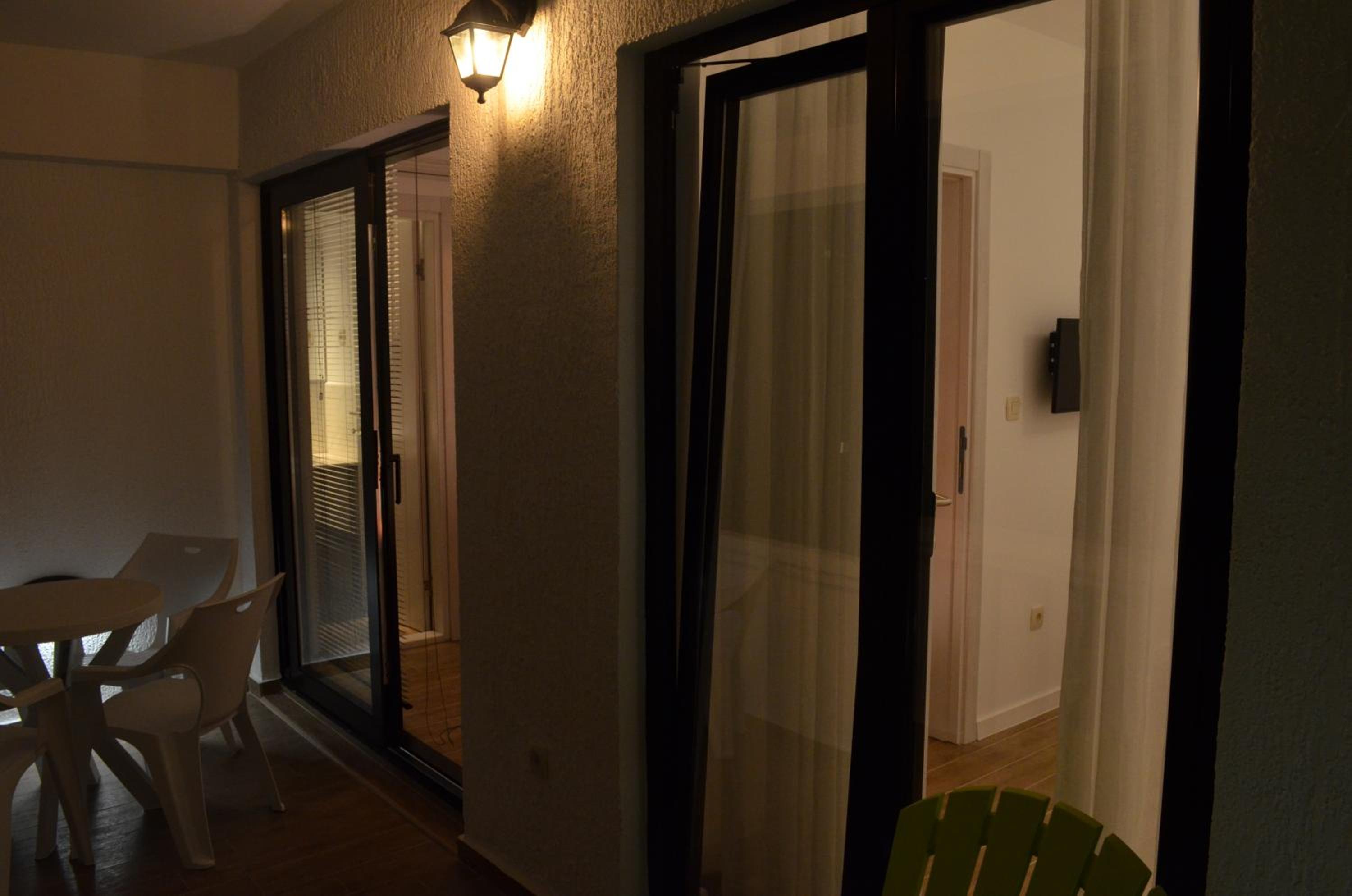 Casablanca Apartments