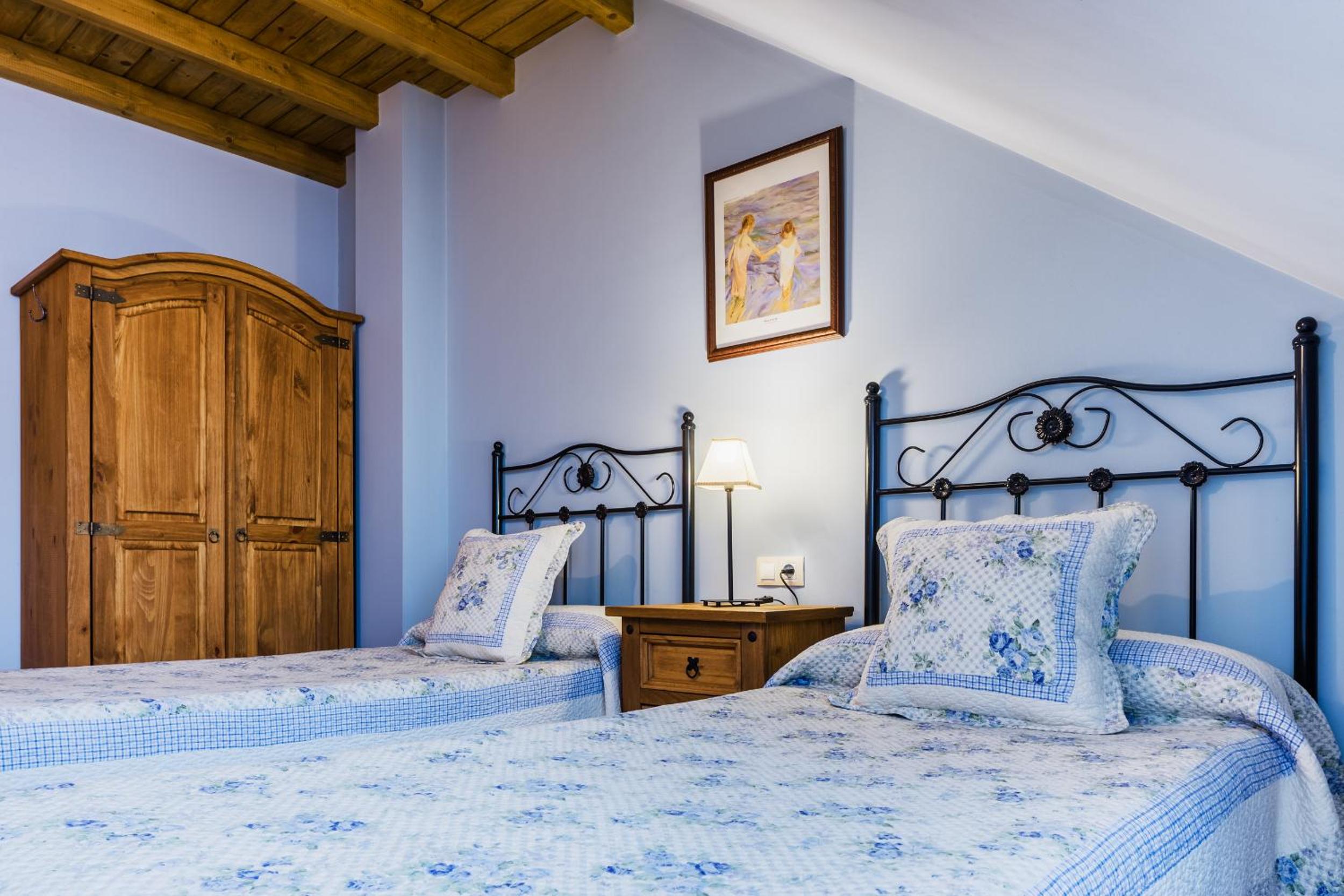 Apartamentos Rurales L´Abiseu
